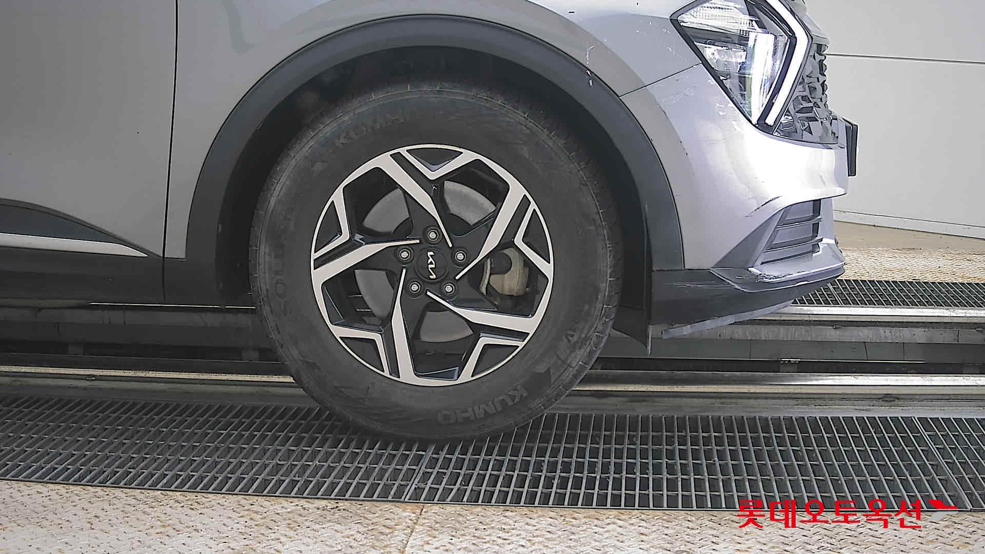 2022 - kia sportage