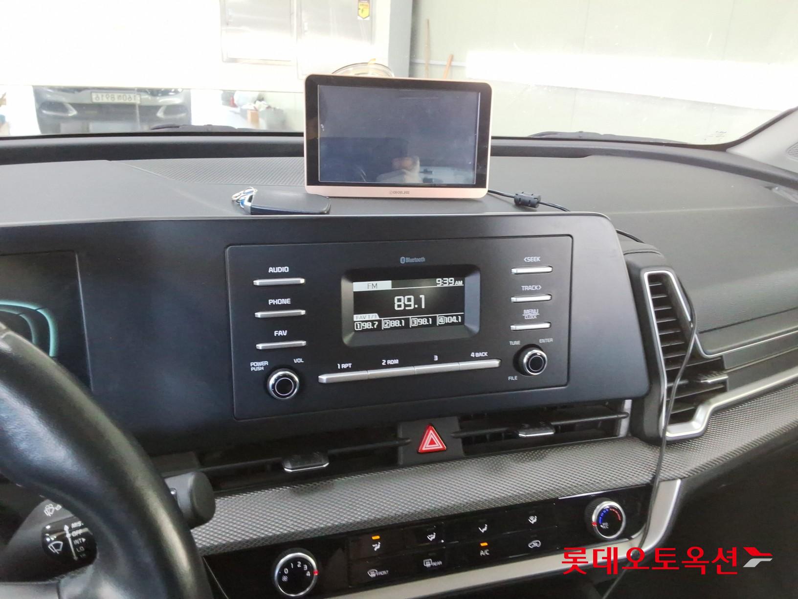 2022 - kia sportage