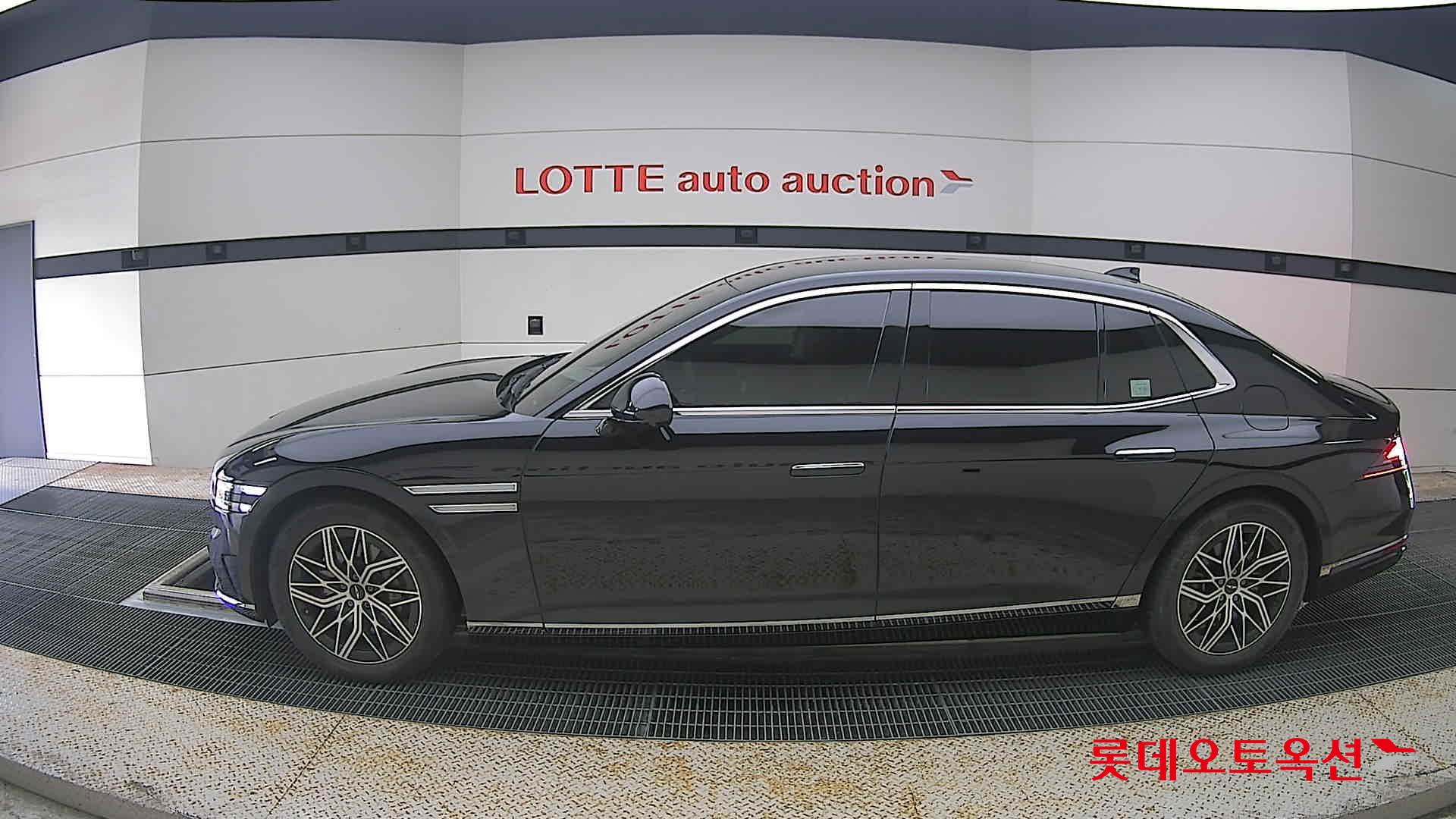 2022 - genesis g90