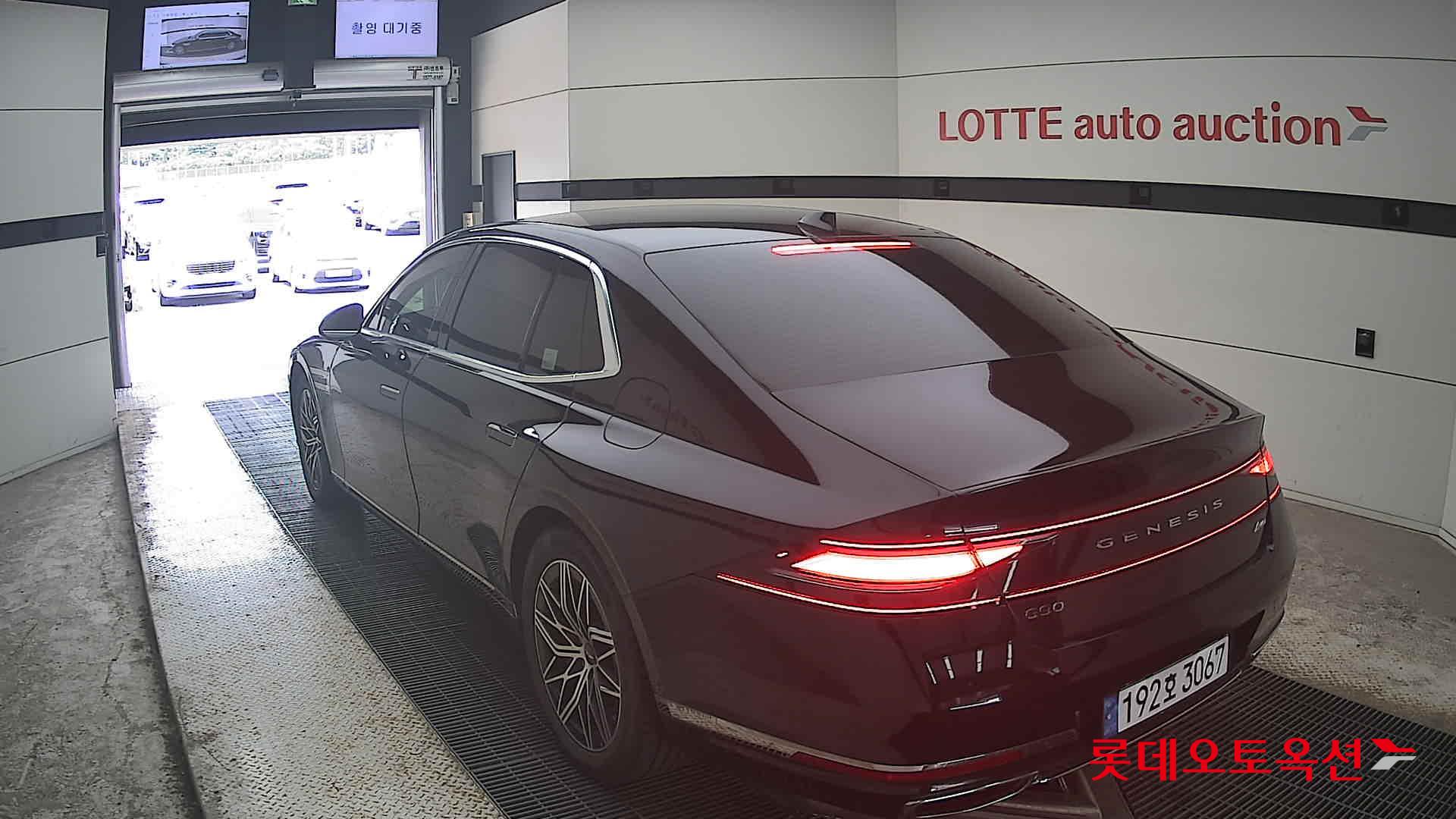 2022 - genesis g90