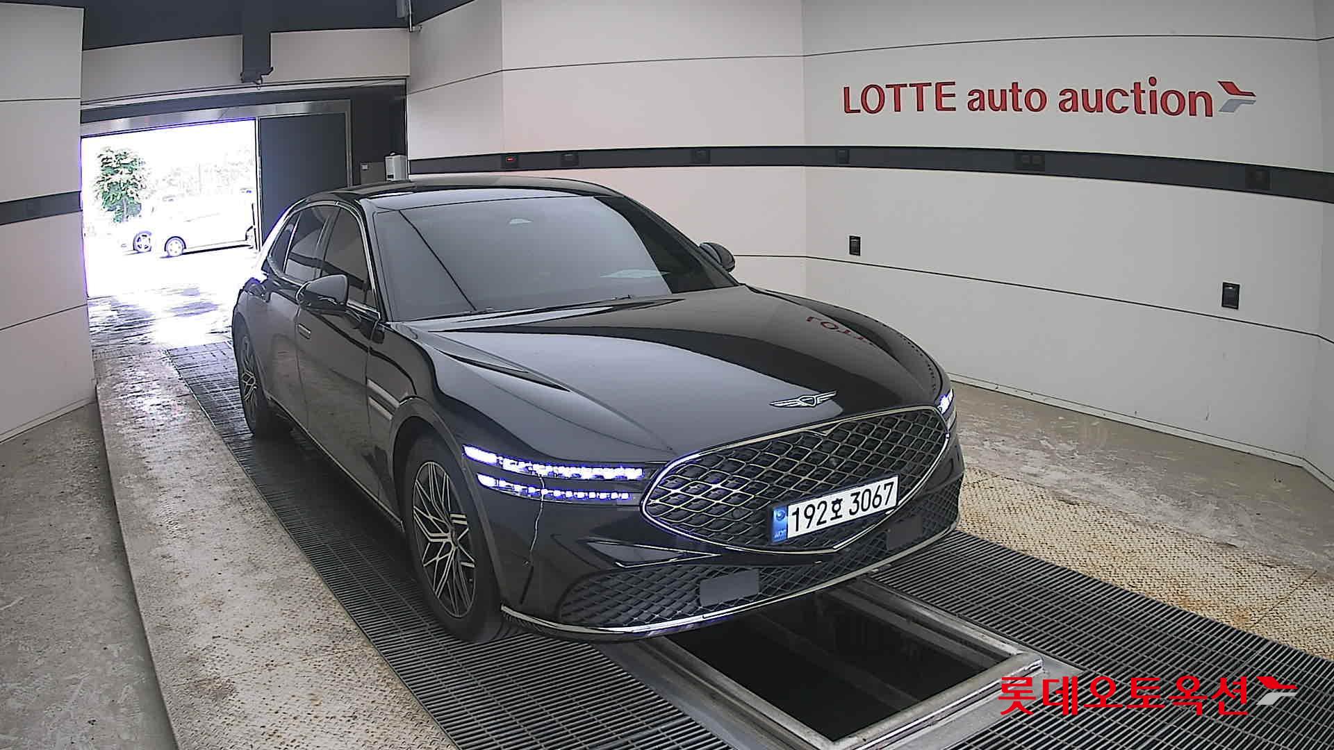 2022 - genesis g90