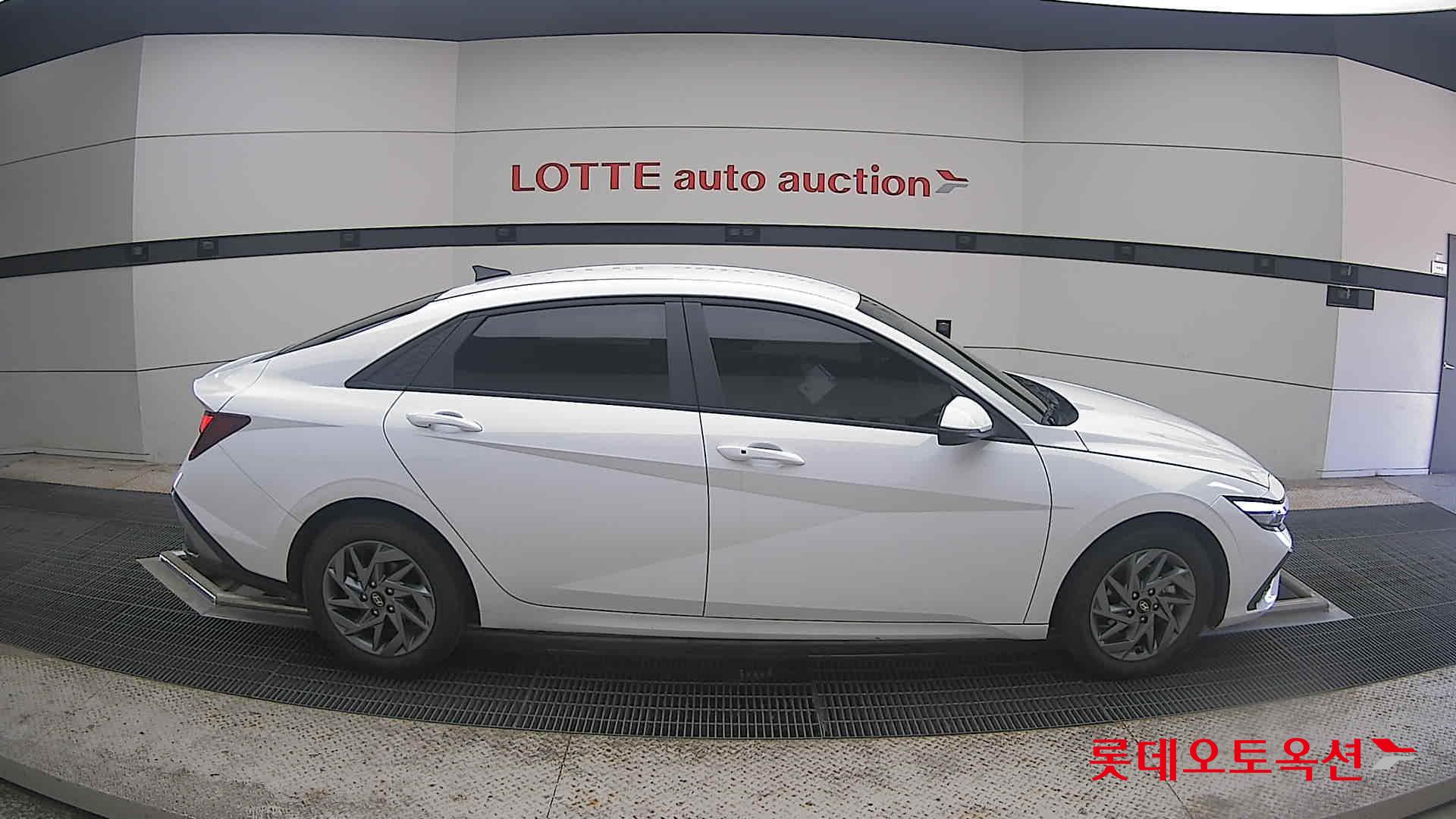 2024 - hyundai avante