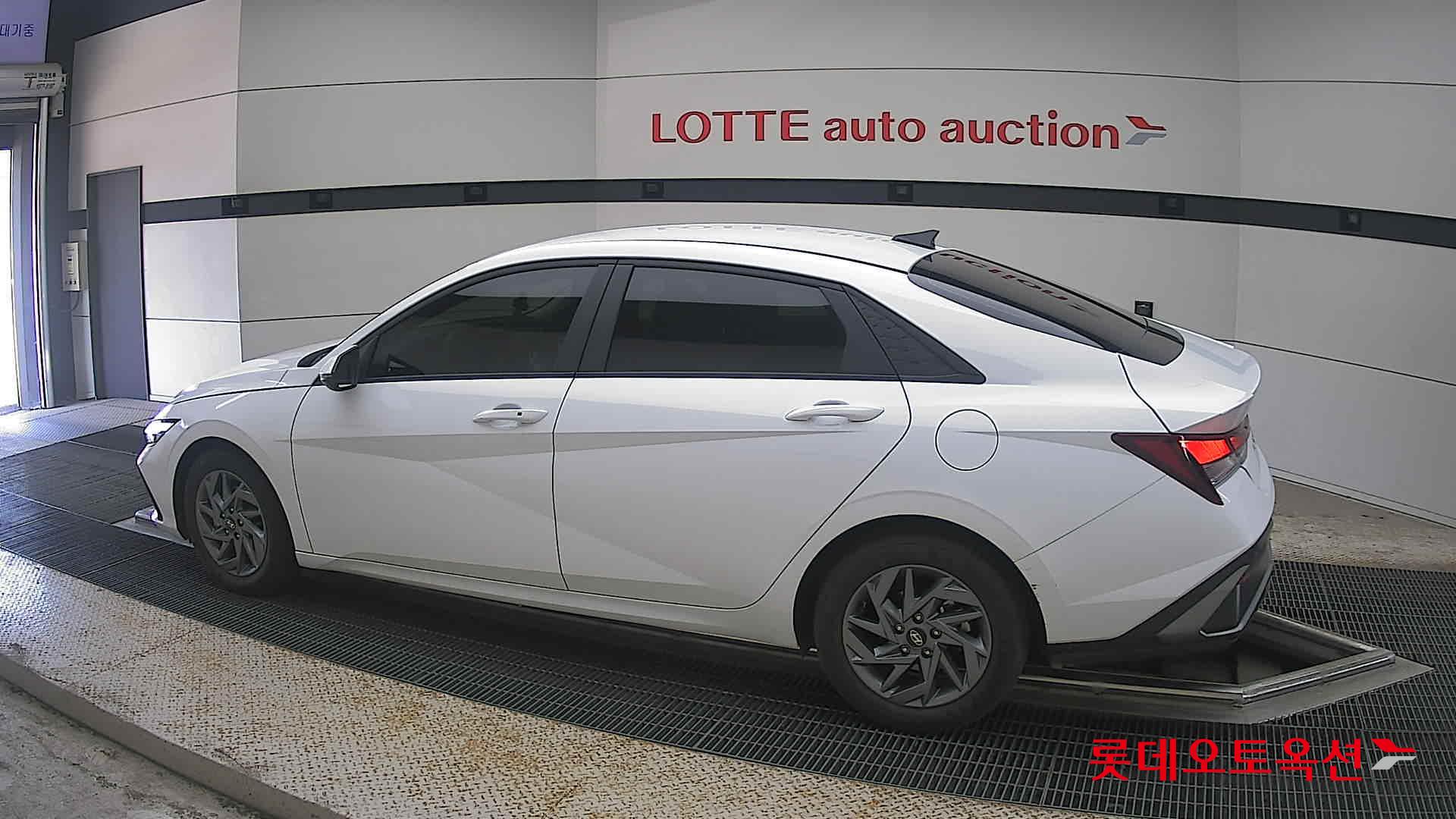 2024 - hyundai avante