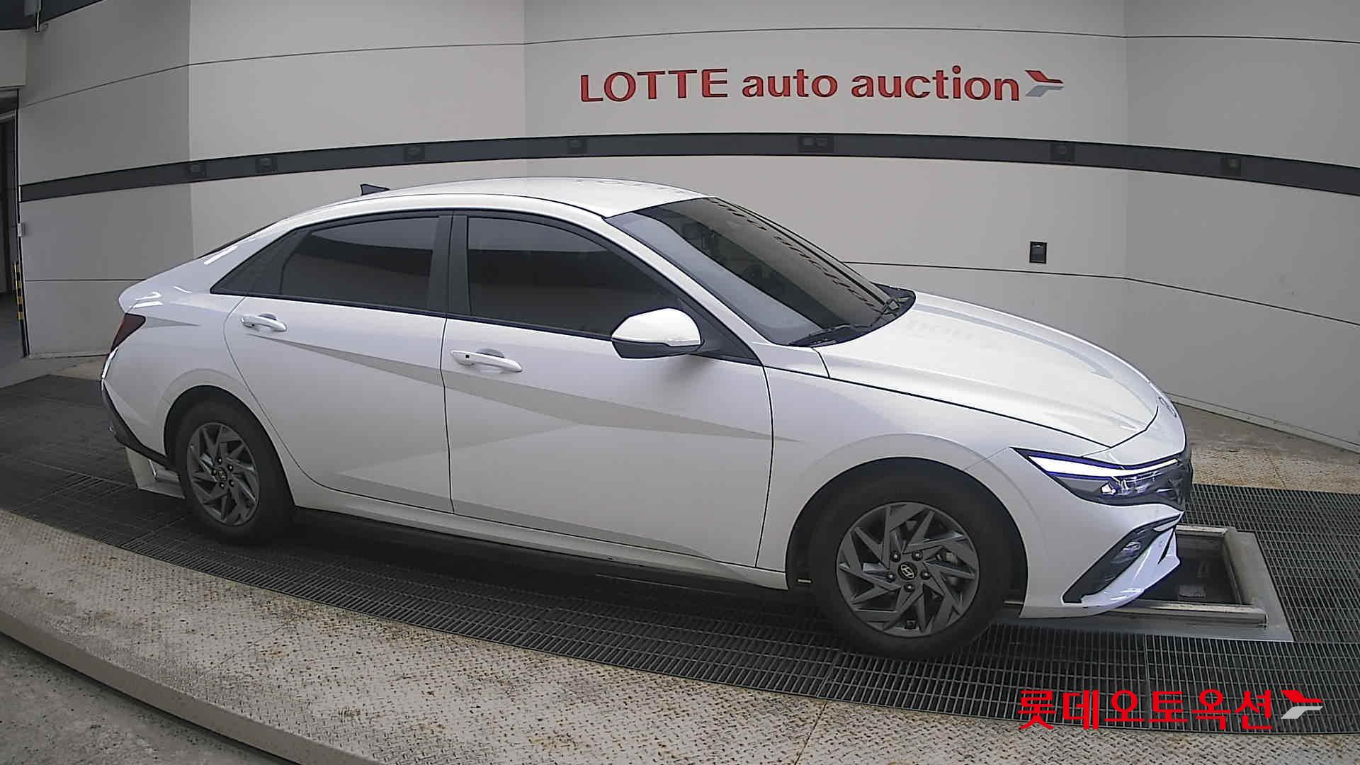 2024 - hyundai avante