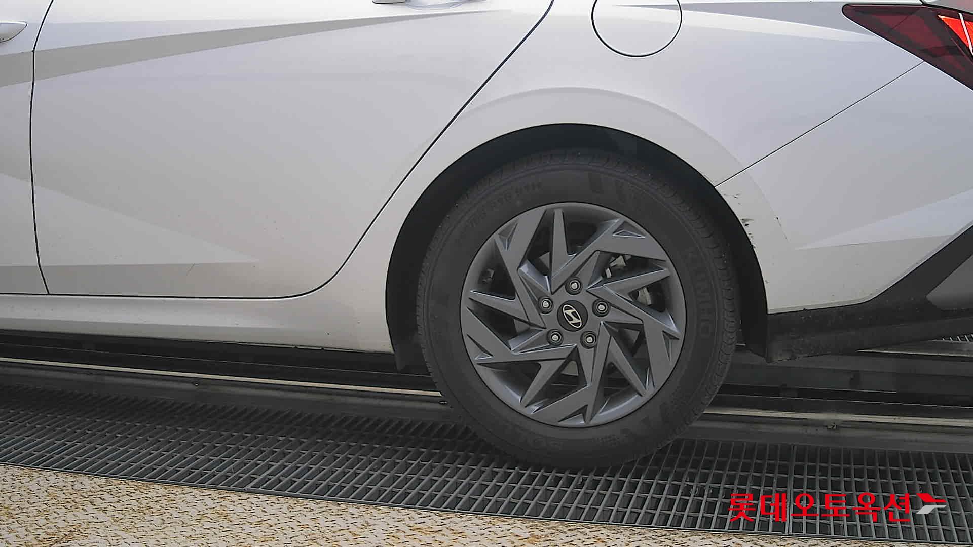 2024 - hyundai avante