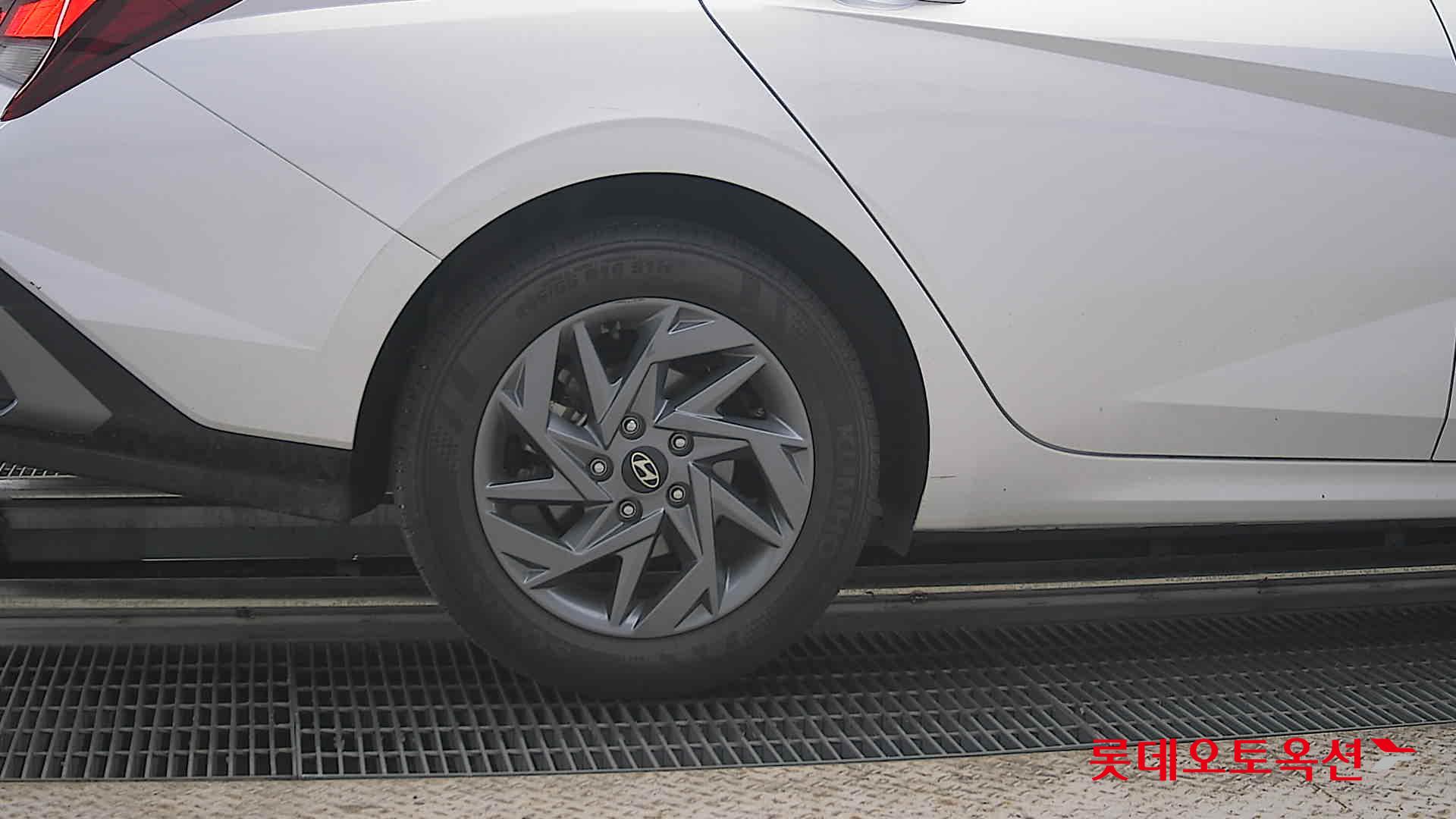 2024 - hyundai avante