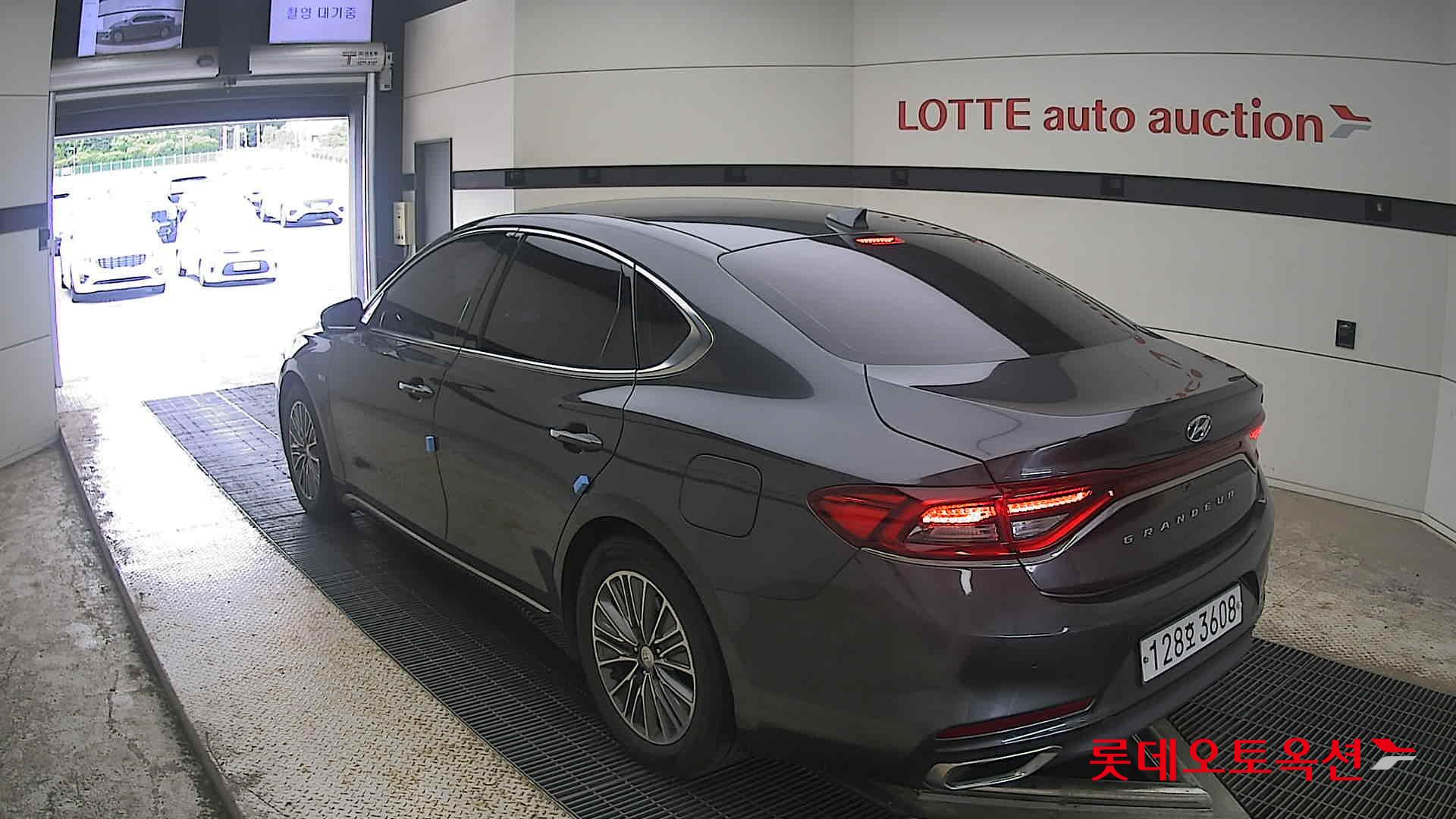2019 - hyundai grandeur