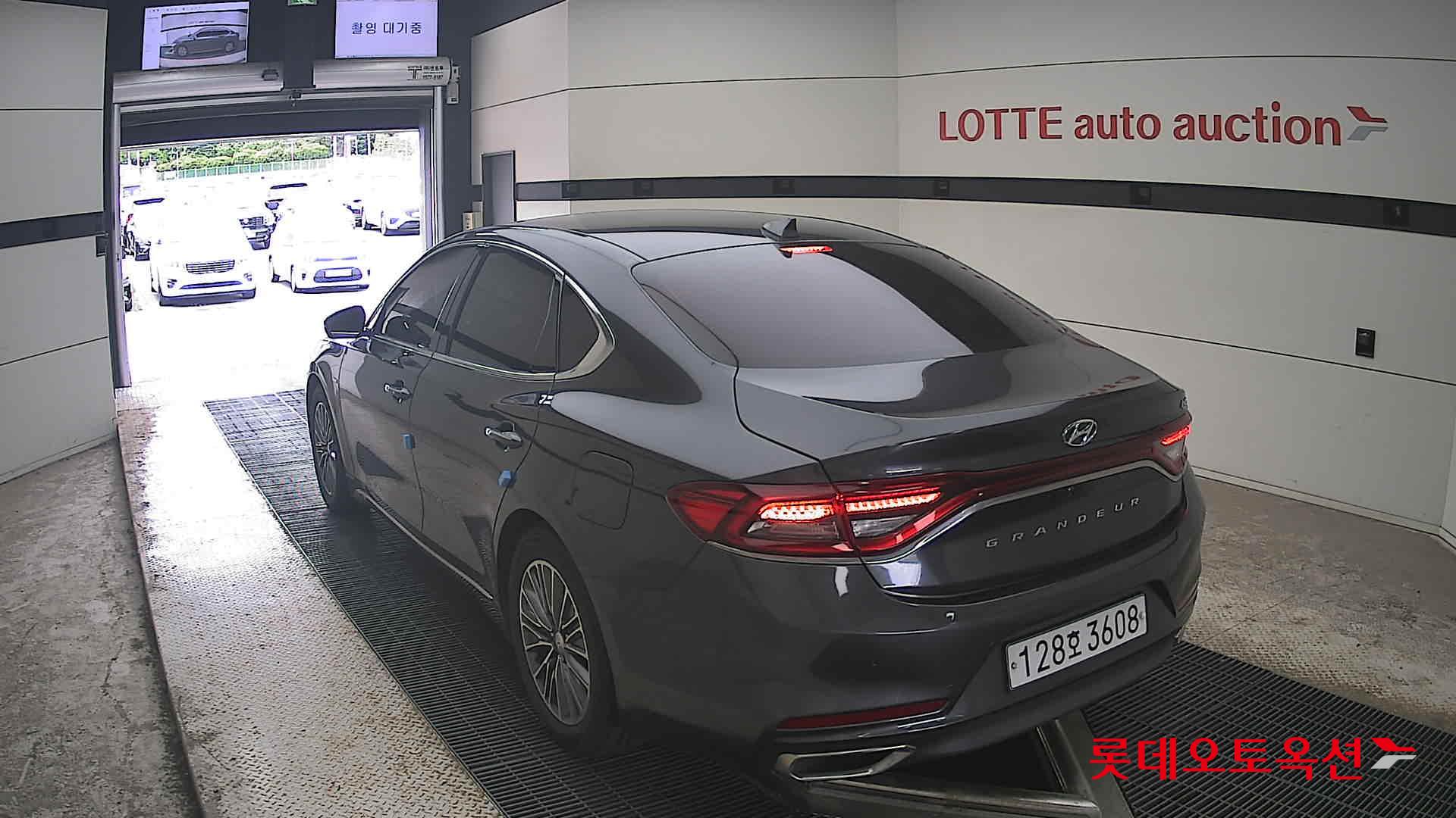 2019 - hyundai grandeur