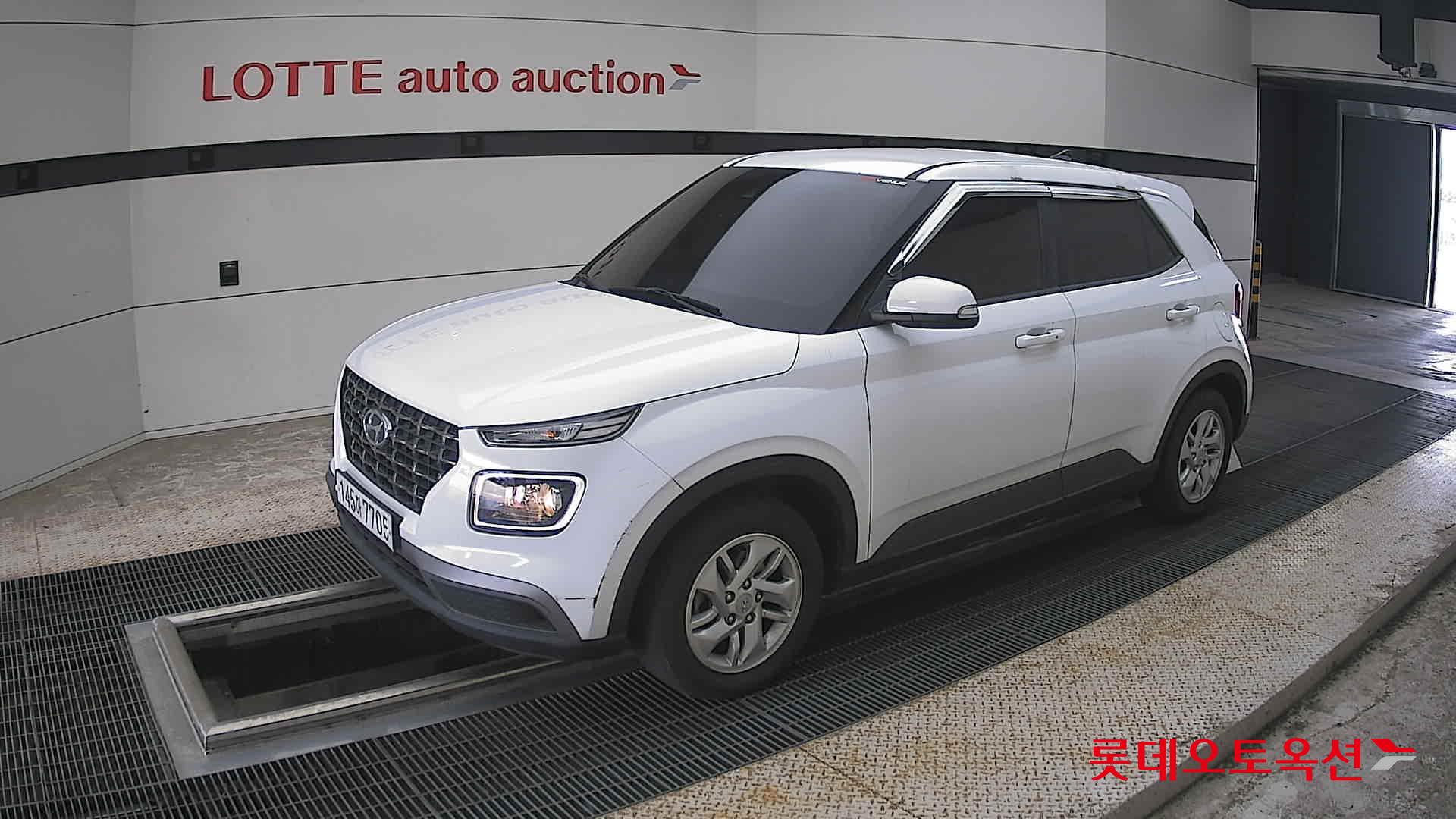 2020 - hyundai venue