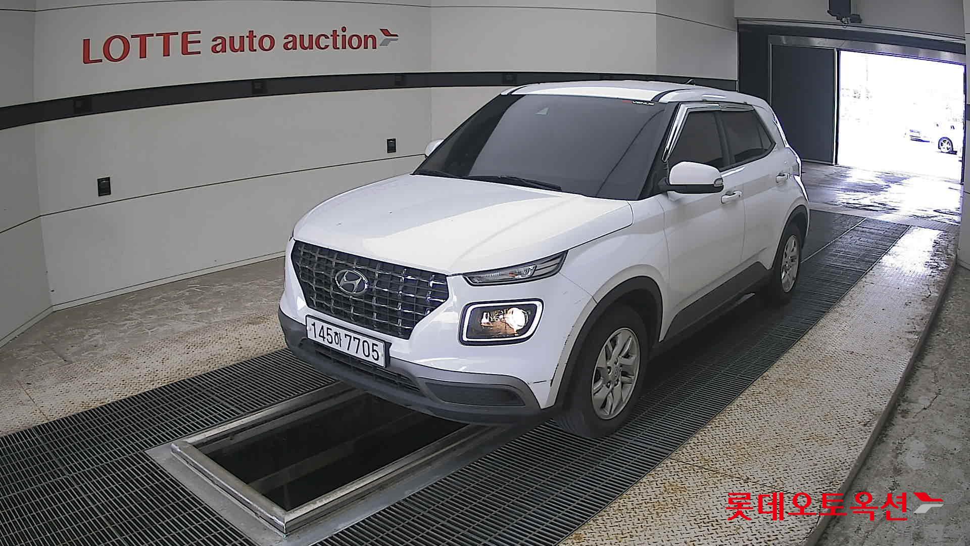 2020 - hyundai venue