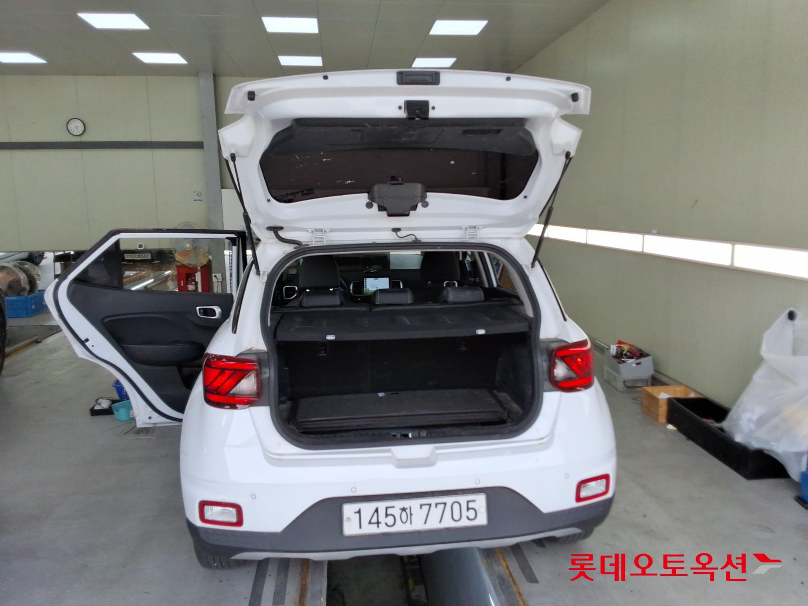 2020 - hyundai venue