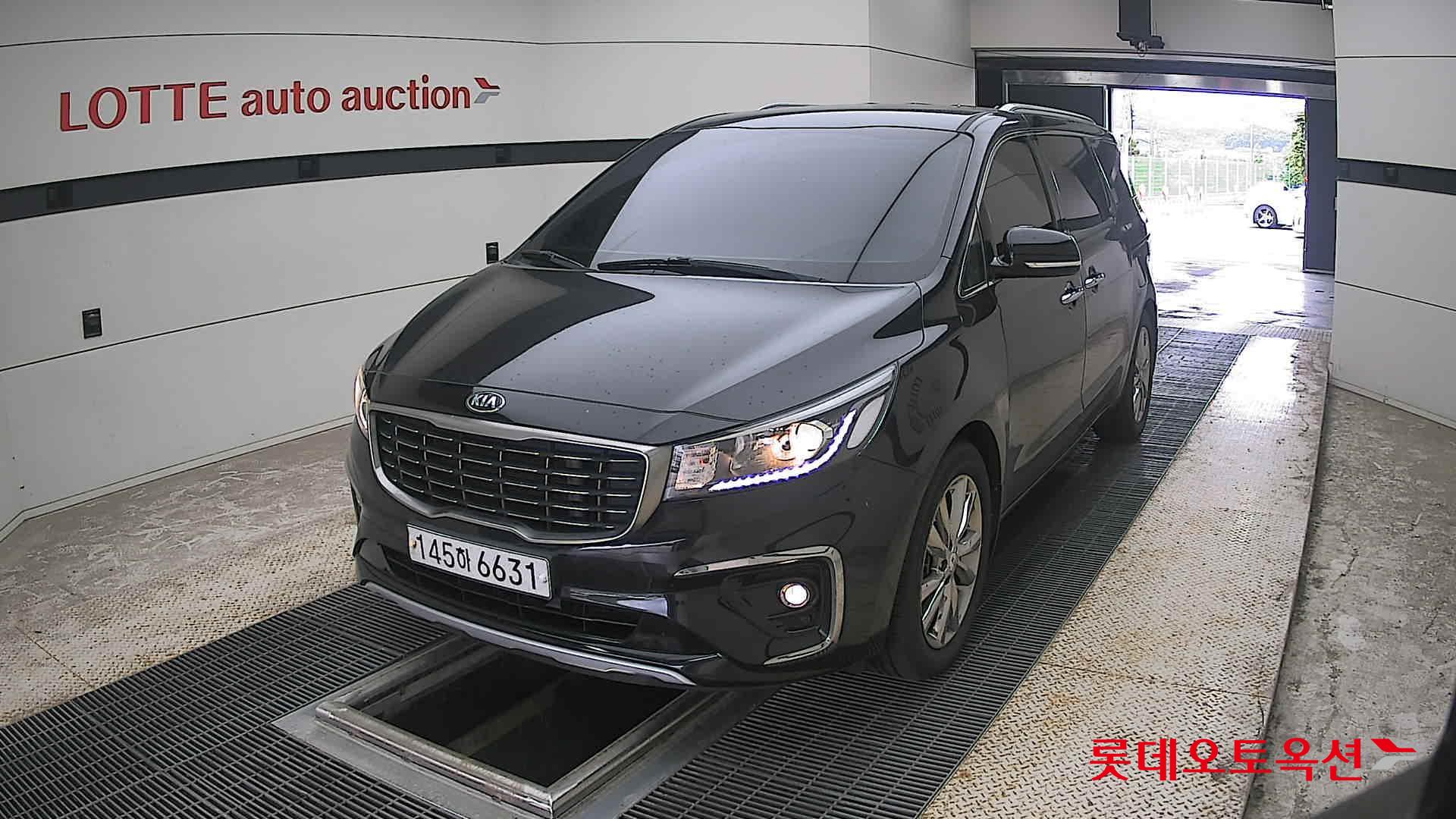 2020 - kia carnival