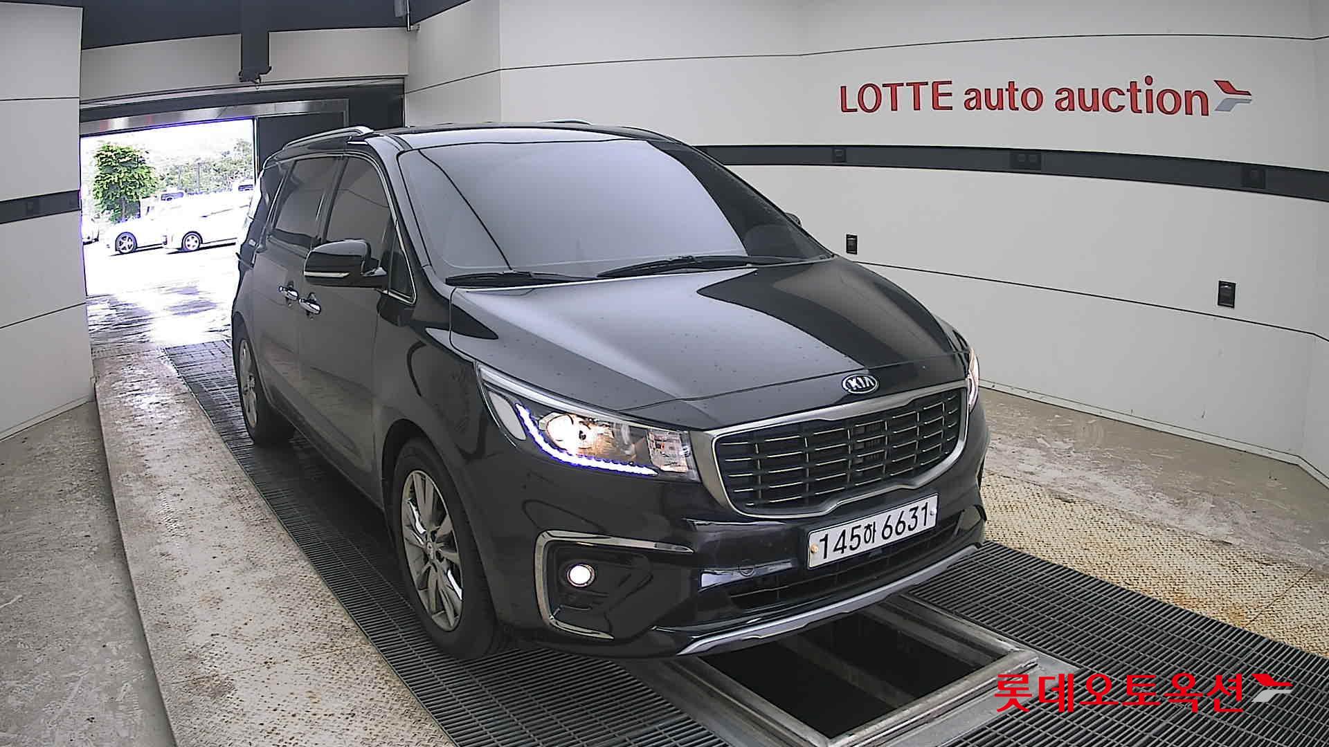 2020 - kia carnival