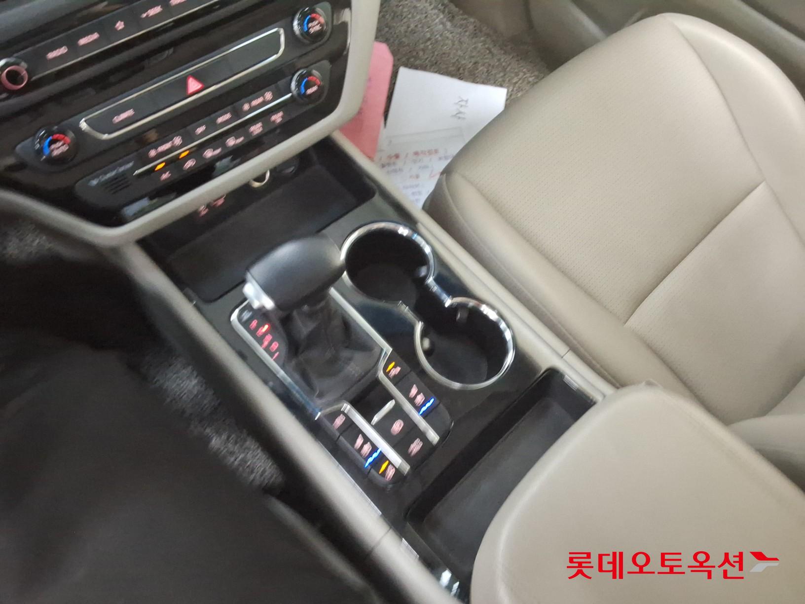 2020 - kia carnival