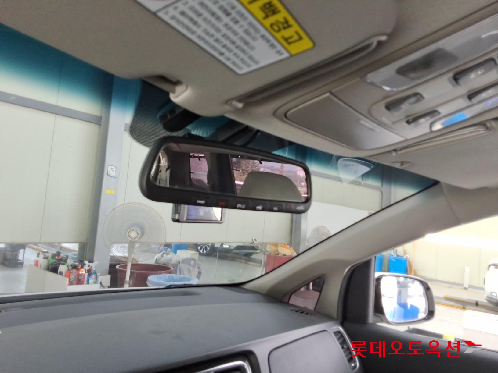 2020 - kia carnival