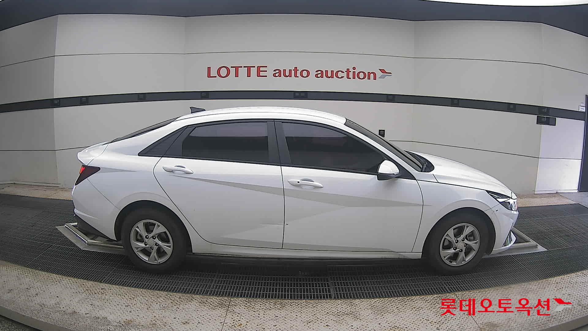 2021 - hyundai avante