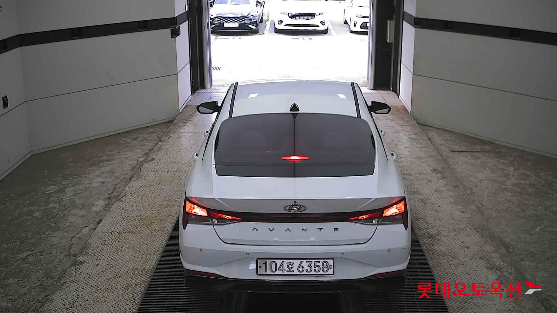 2021 - hyundai avante