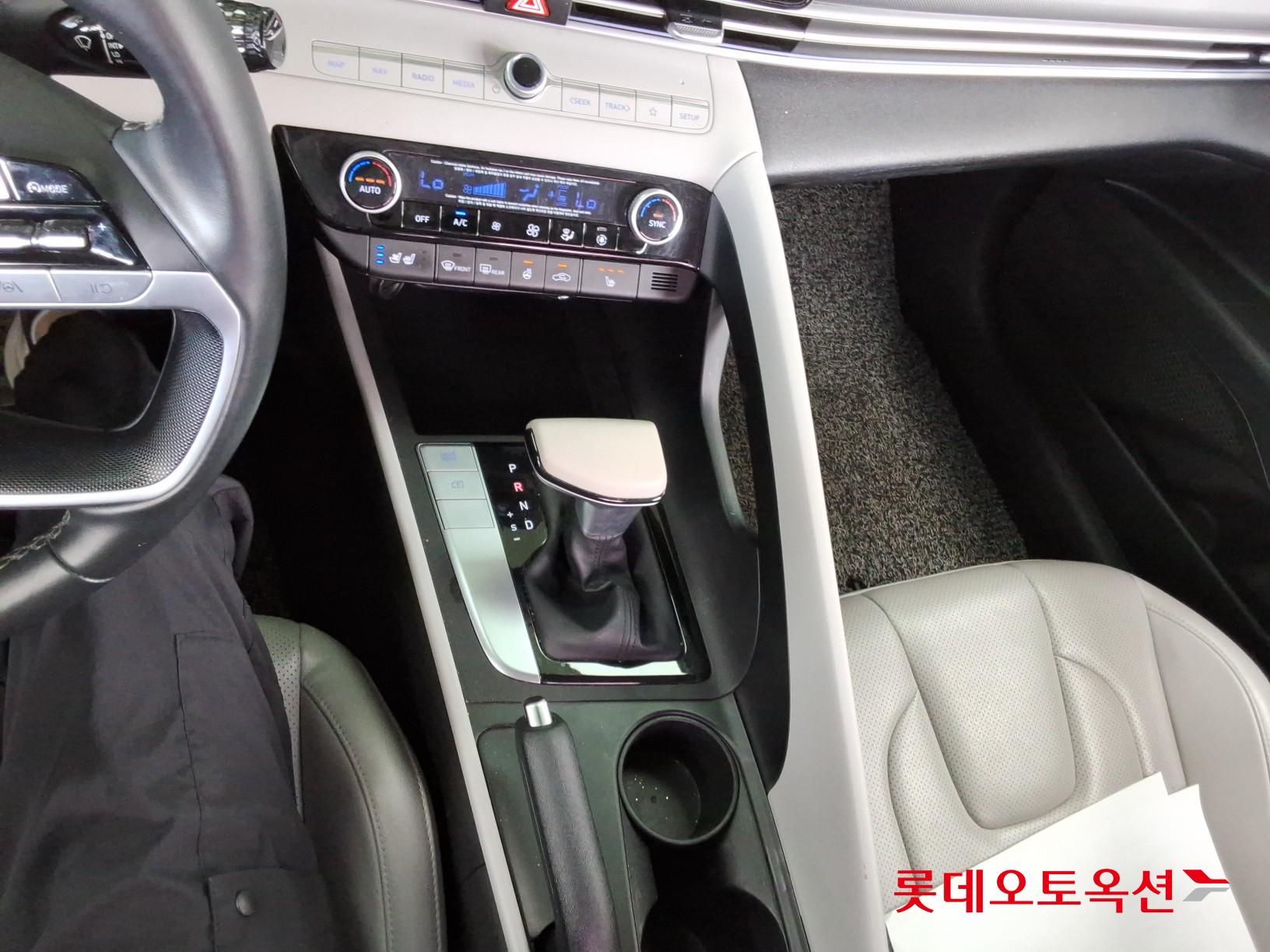 2021 - hyundai avante
