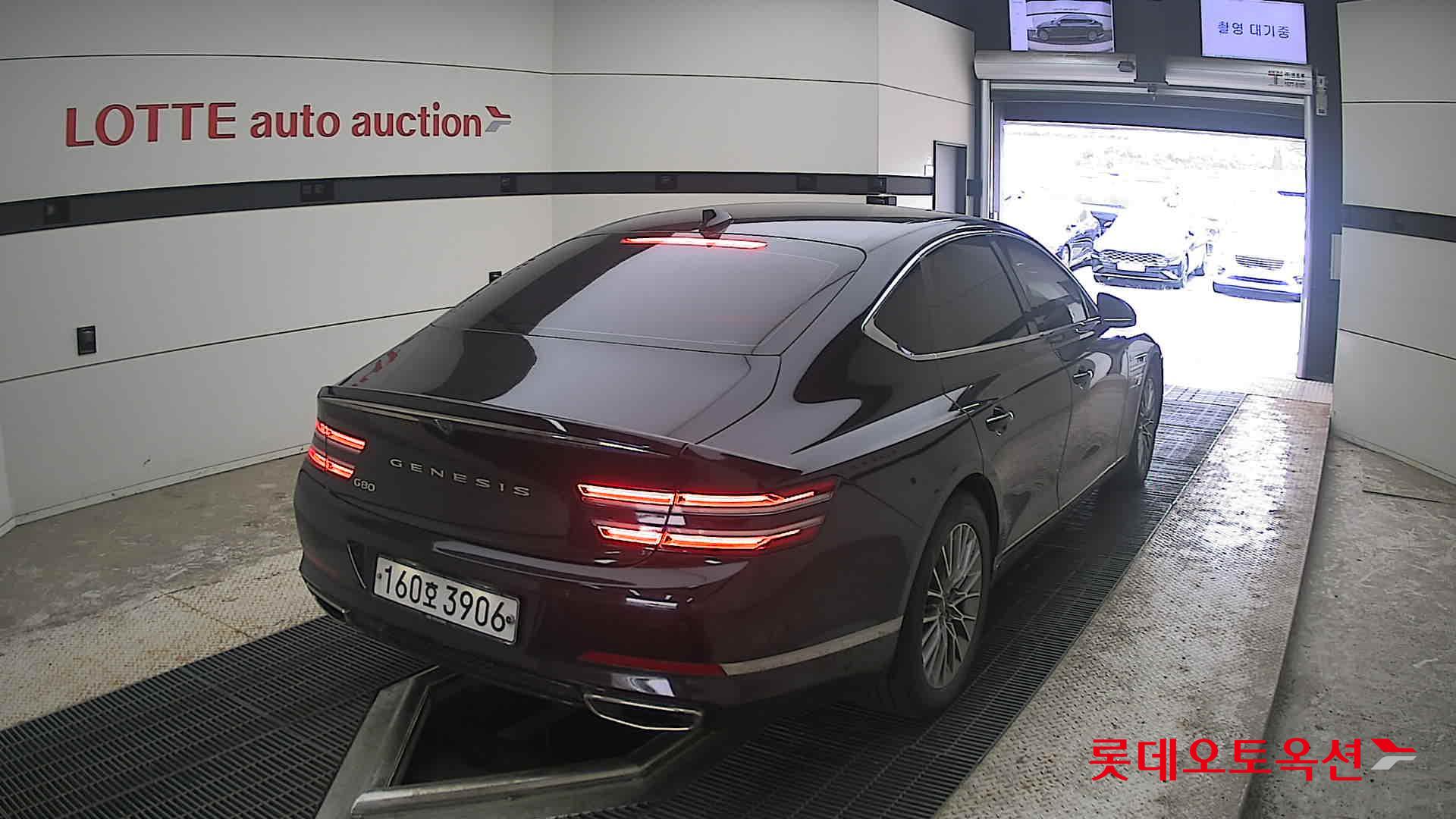 2021 - genesis g80