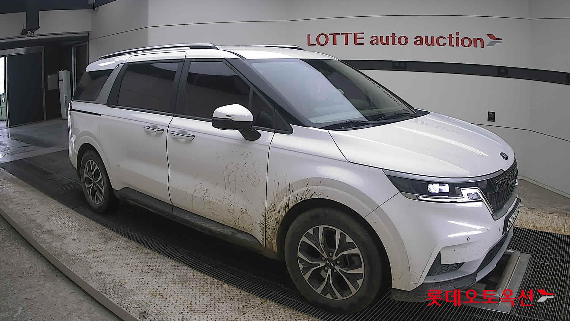 2021 - kia carnival