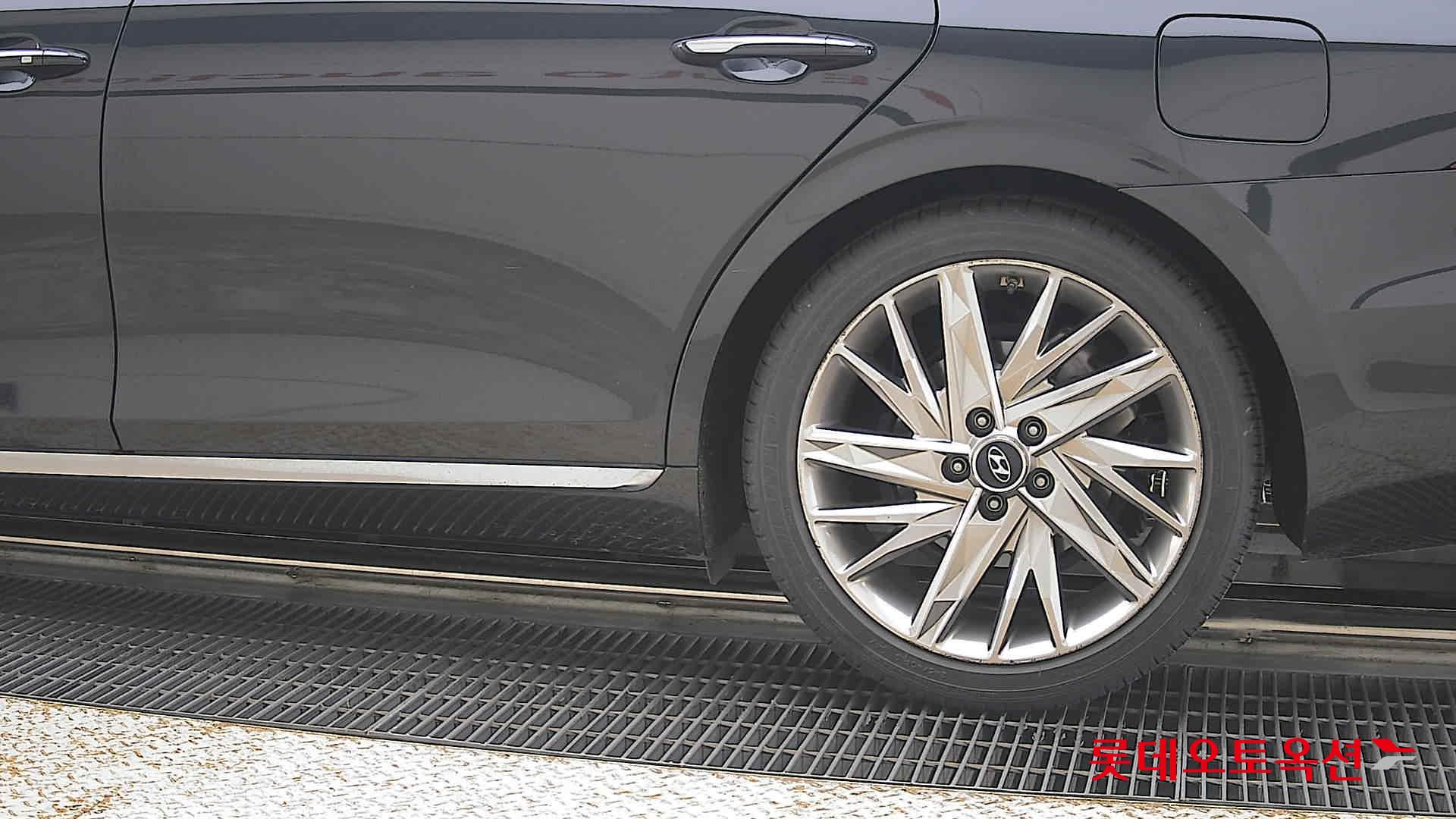 2021 - hyundai grandeur
