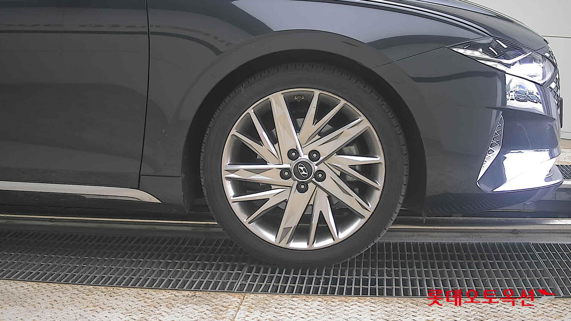 2021 - hyundai grandeur