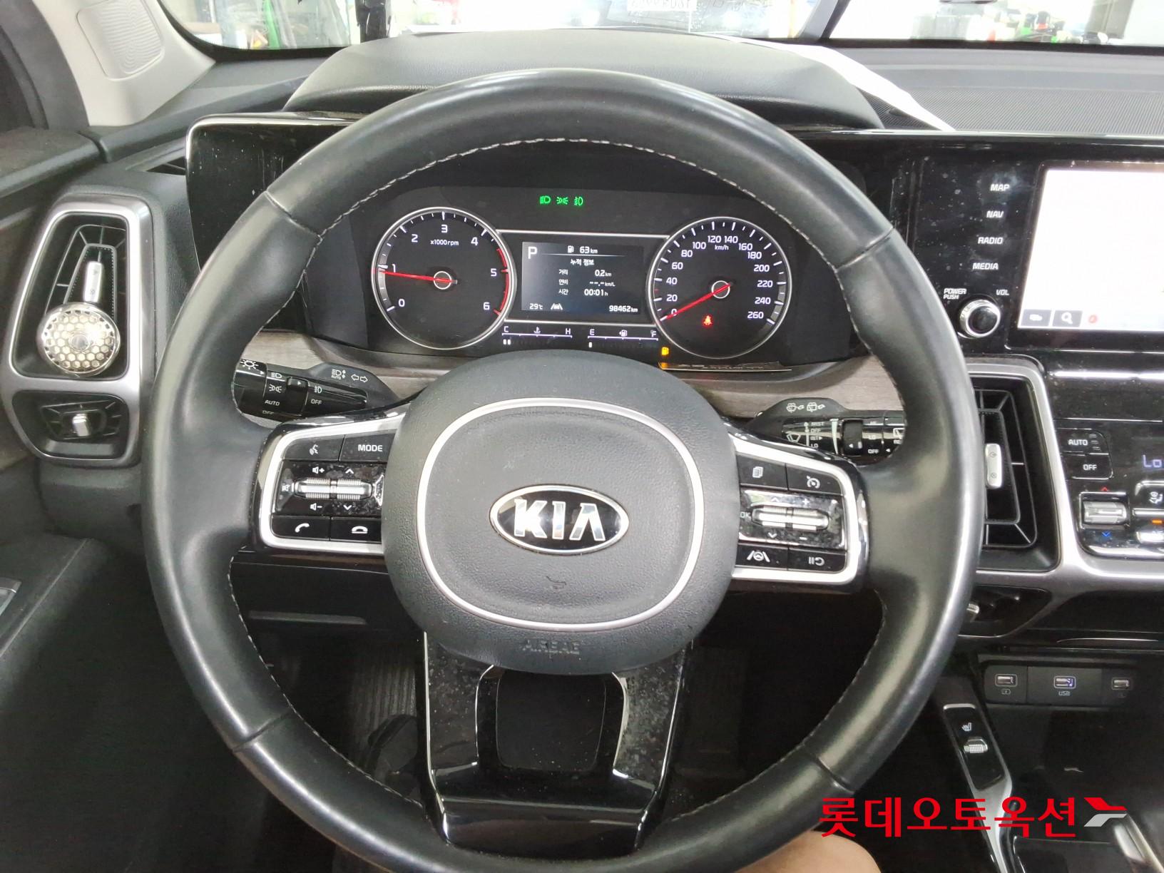 2021 - kia sorento