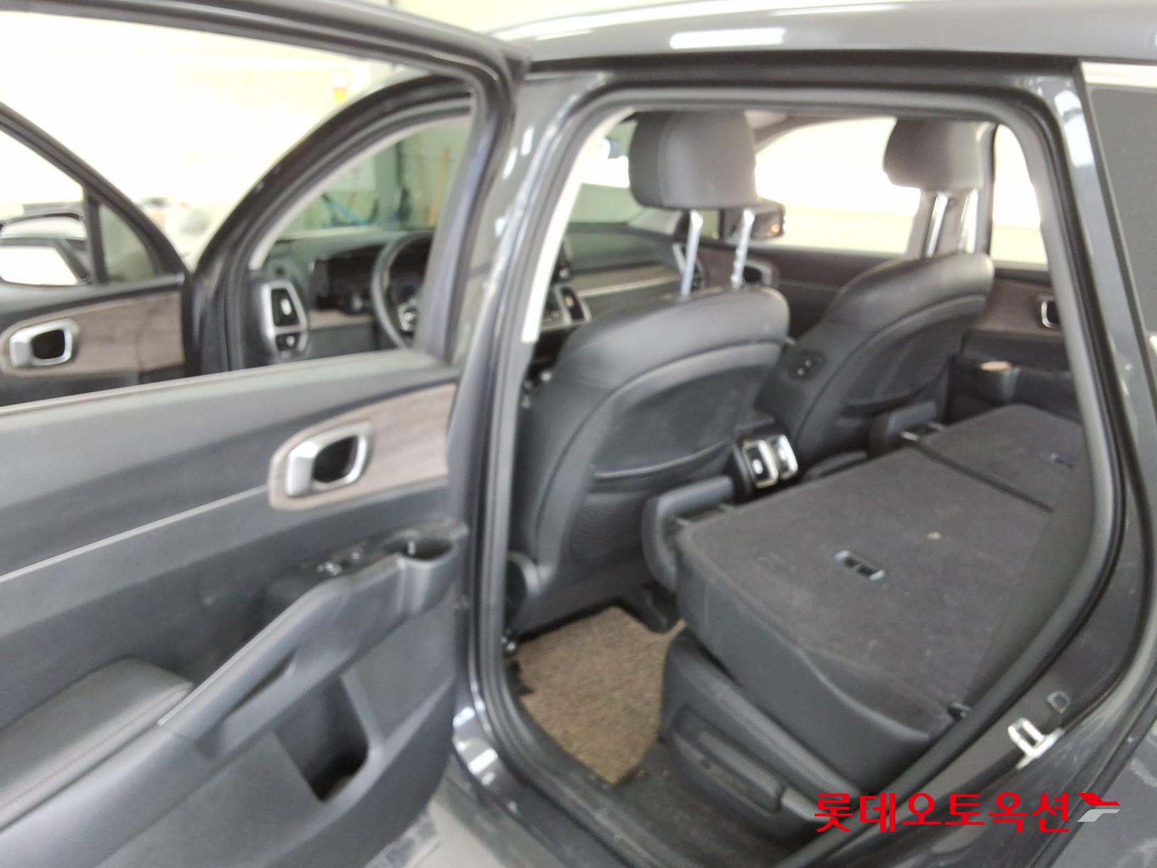 2021 - kia sorento