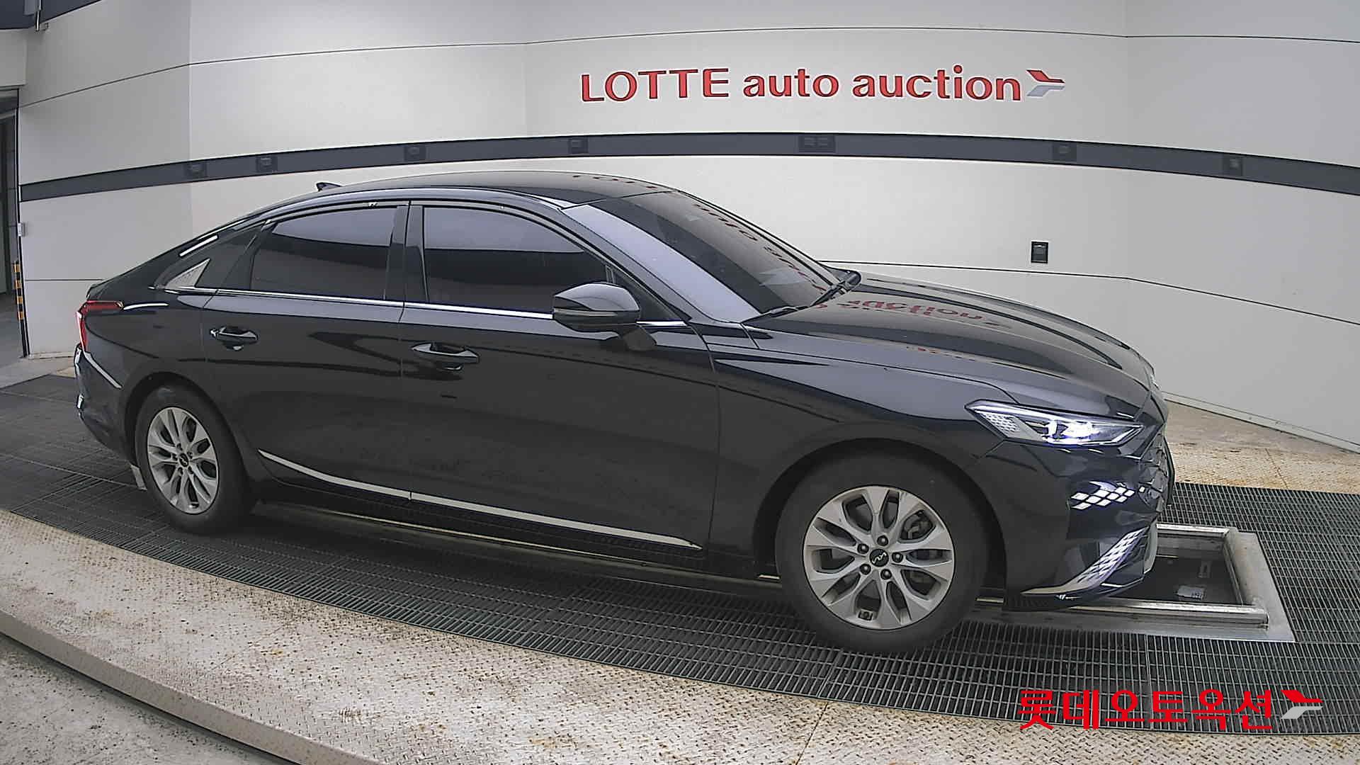 2022 - kia k8