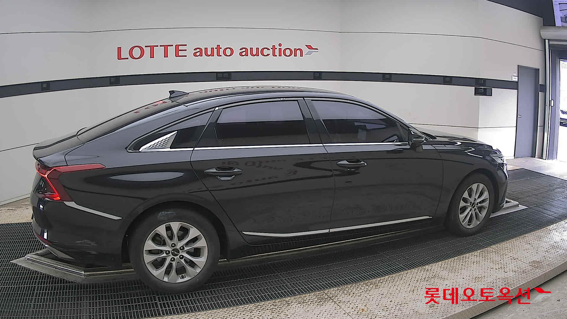 2022 - kia k8
