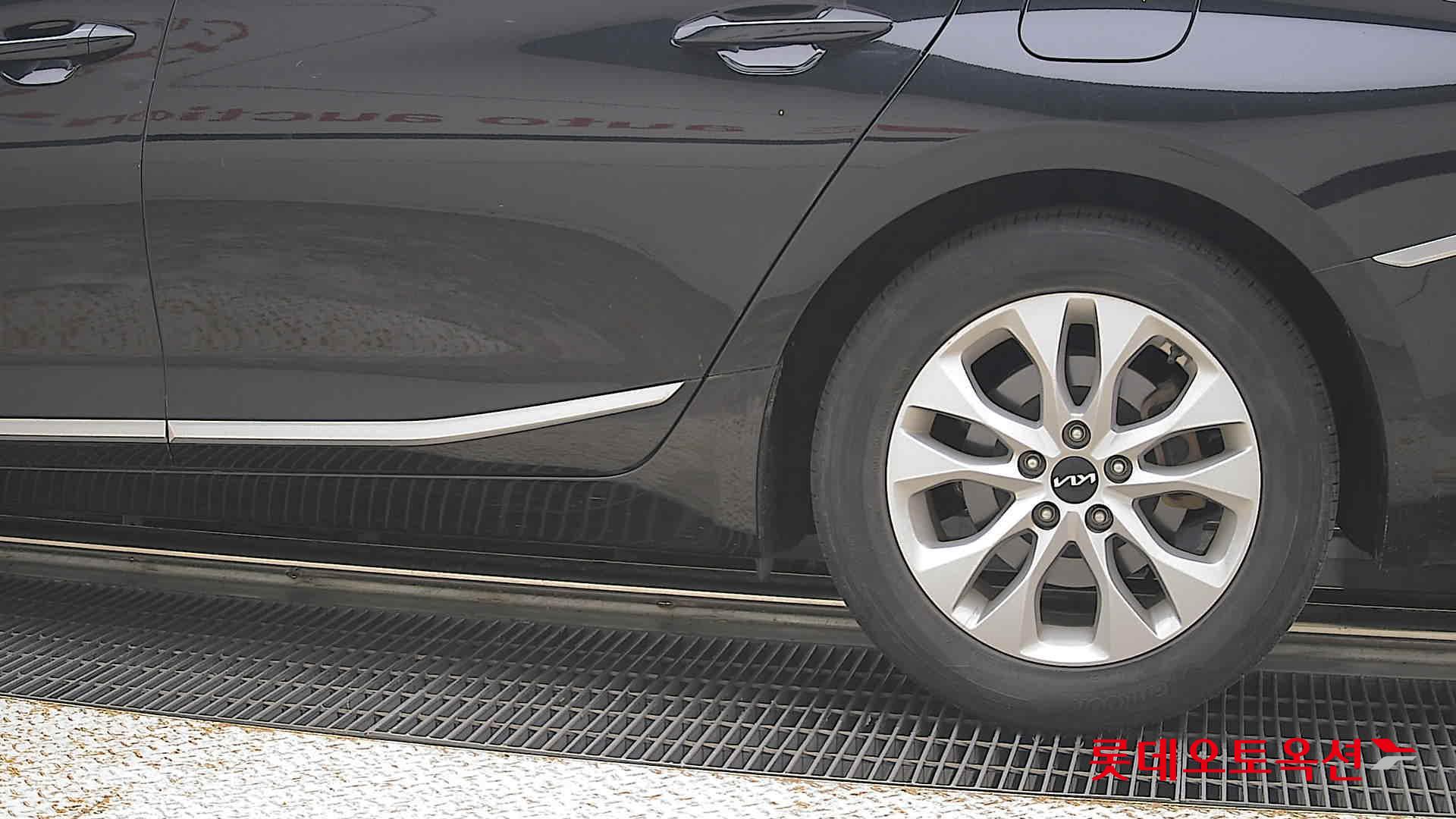 2022 - kia k8