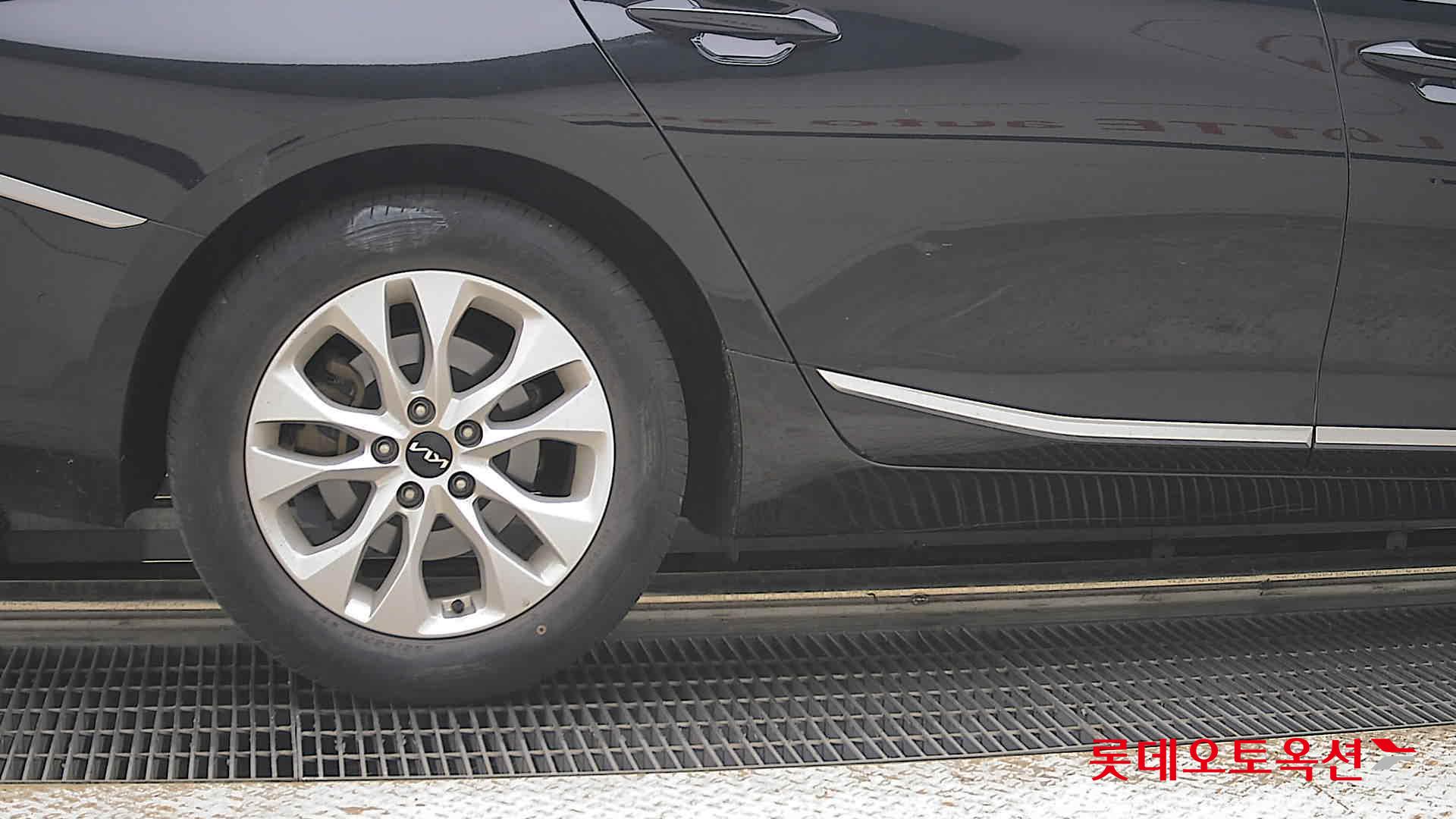 2022 - kia k8