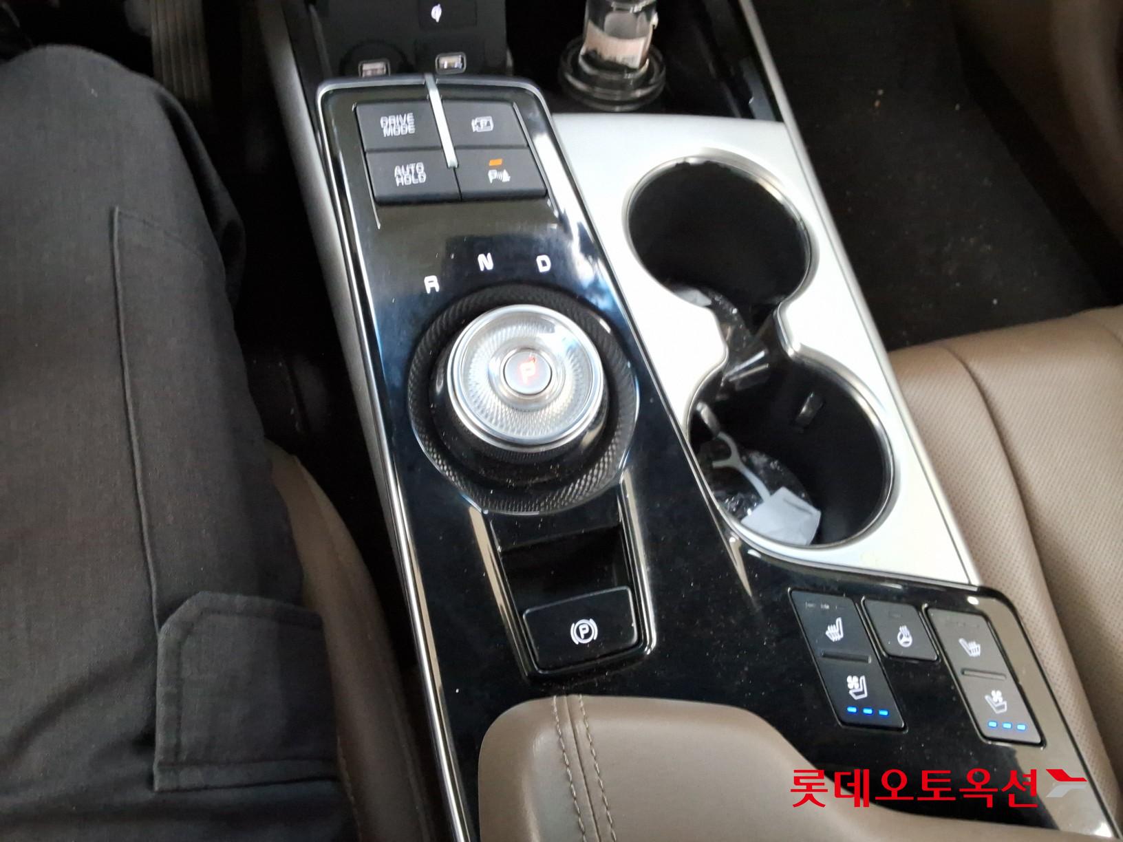 2022 - kia k8