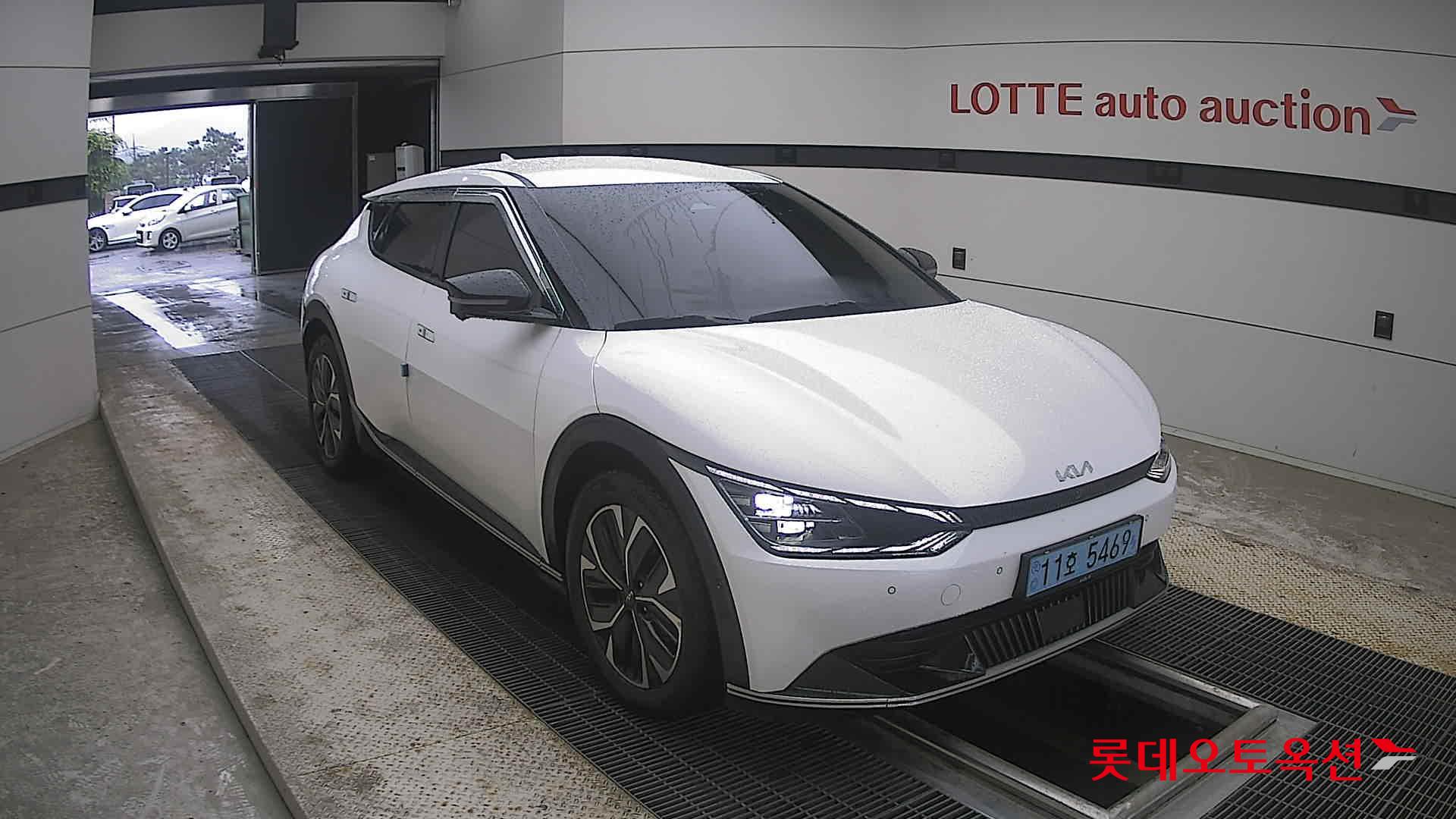 2022 - kia ev6