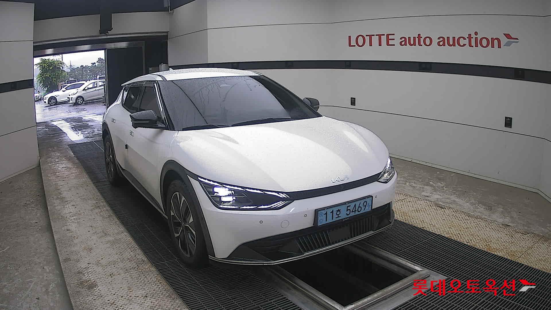 2022 - kia ev6