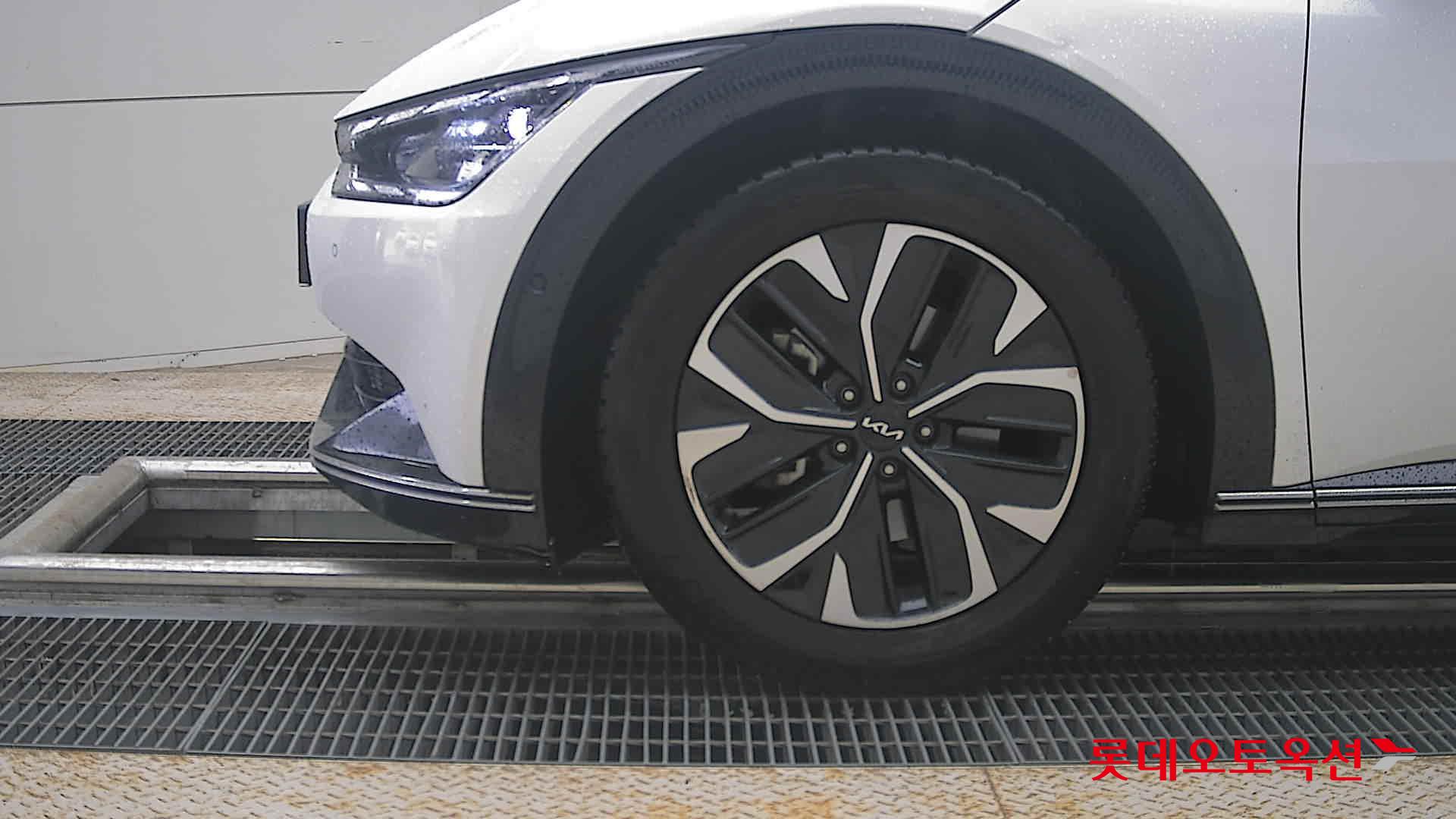 2022 - kia ev6