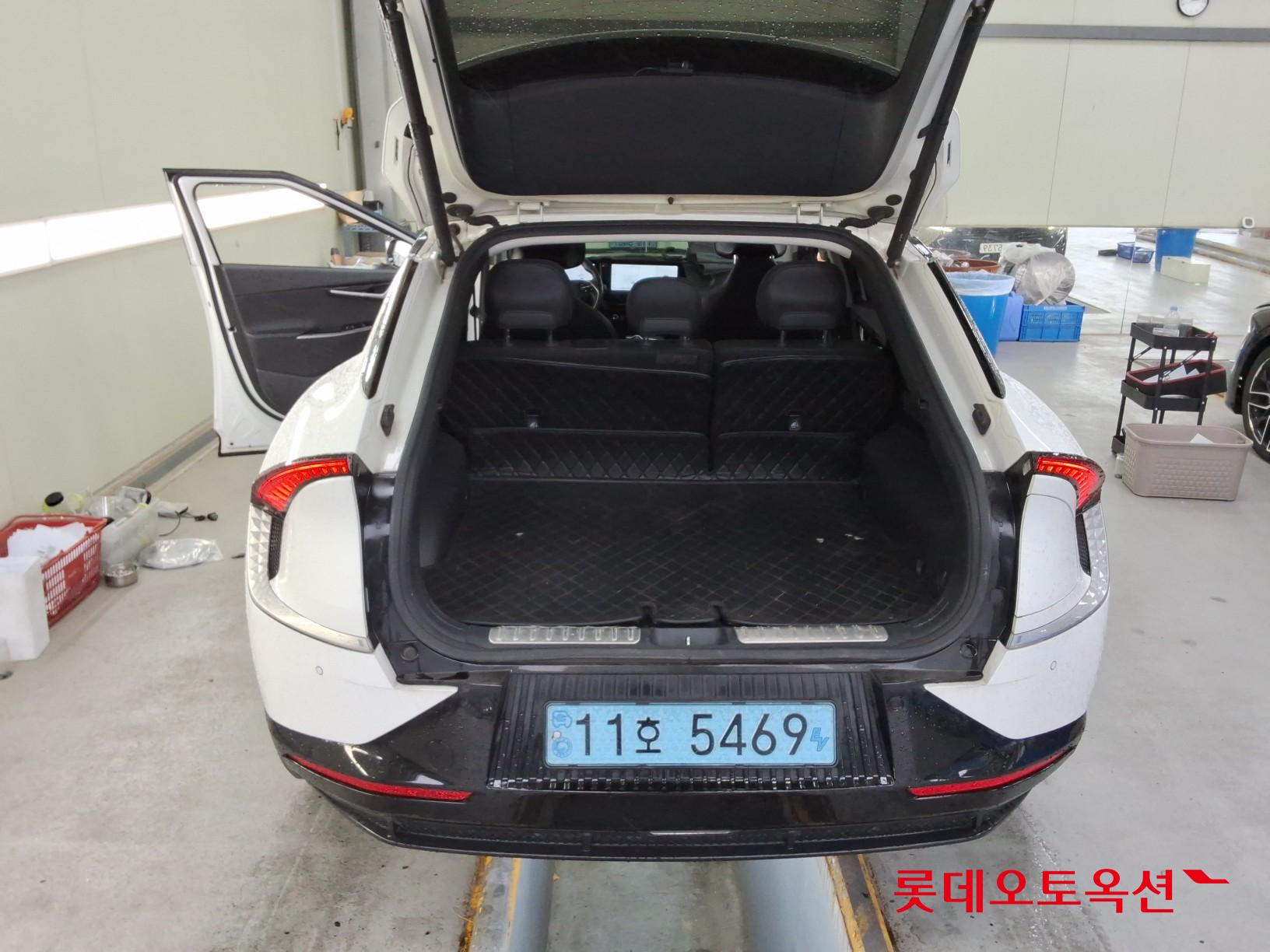 2022 - kia ev6