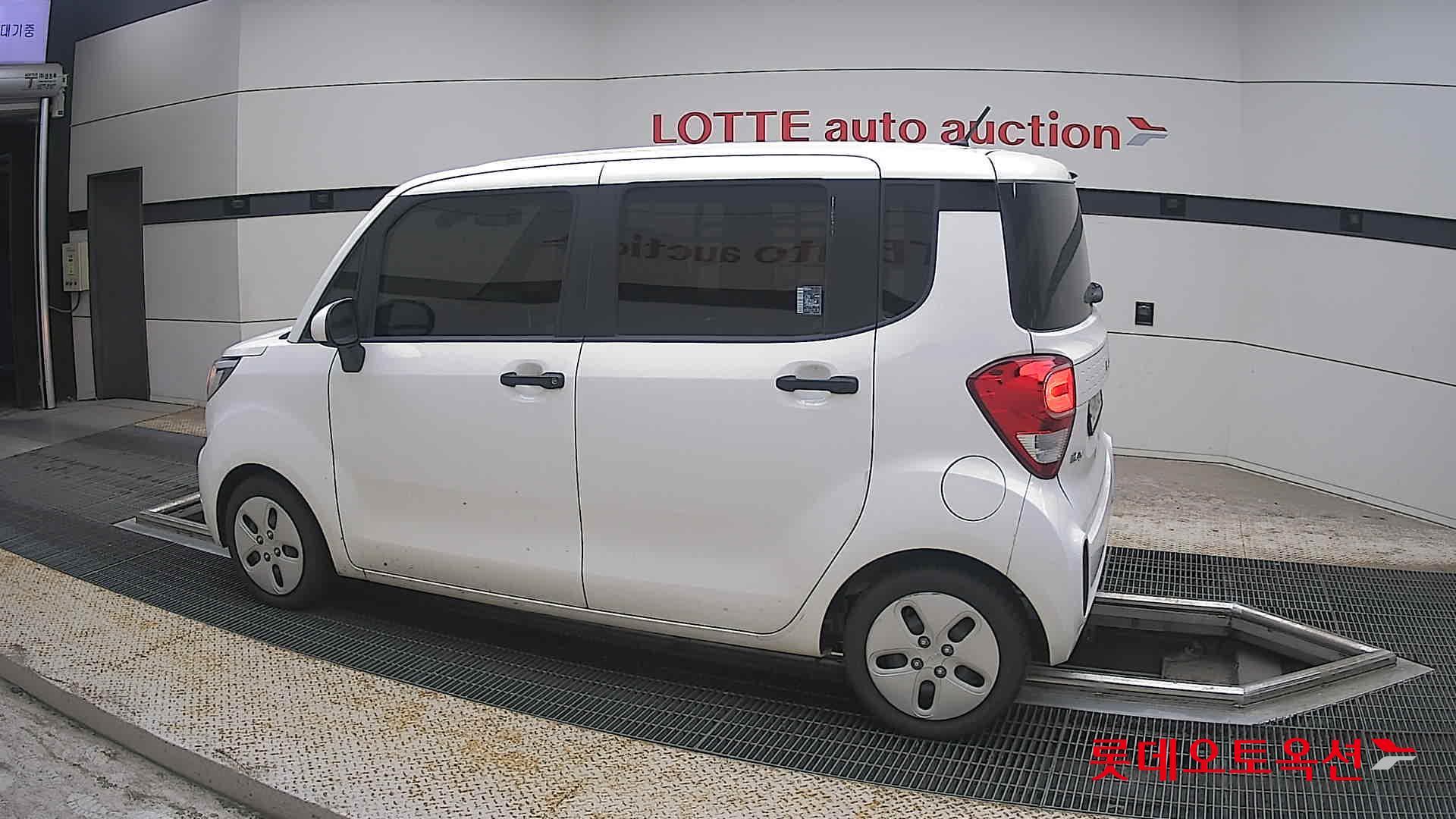 2022 - kia ray