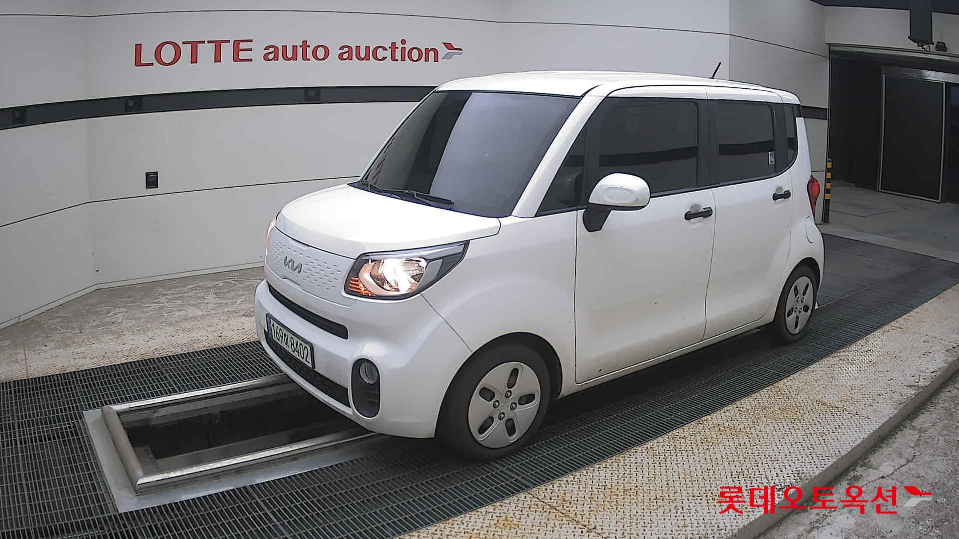 2022 - kia ray