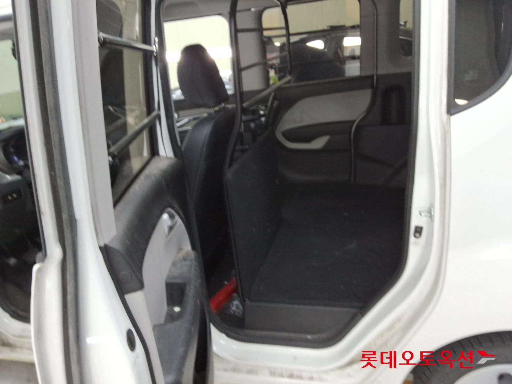 2022 - kia ray