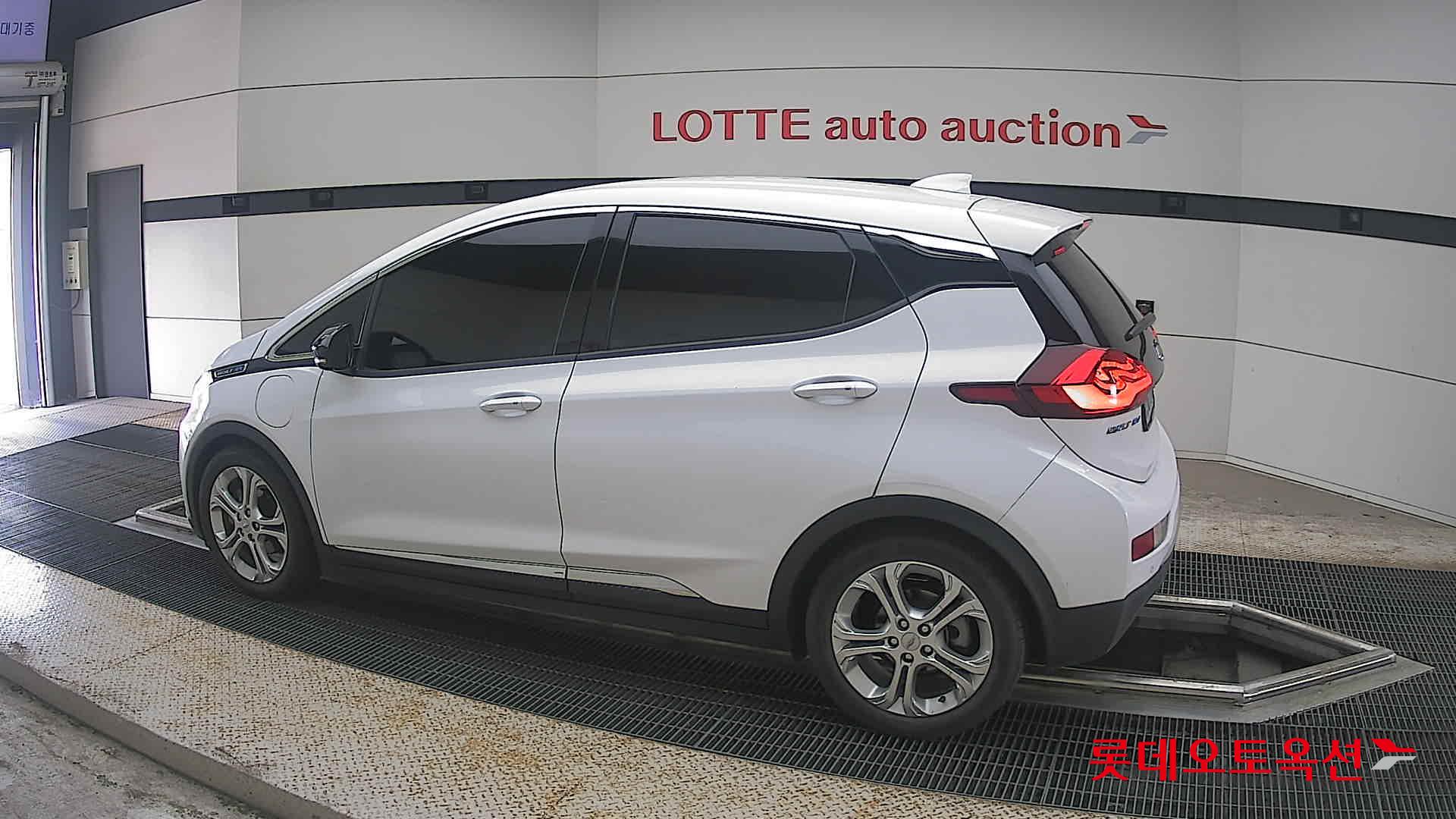 2019 - chevrolet bolt
