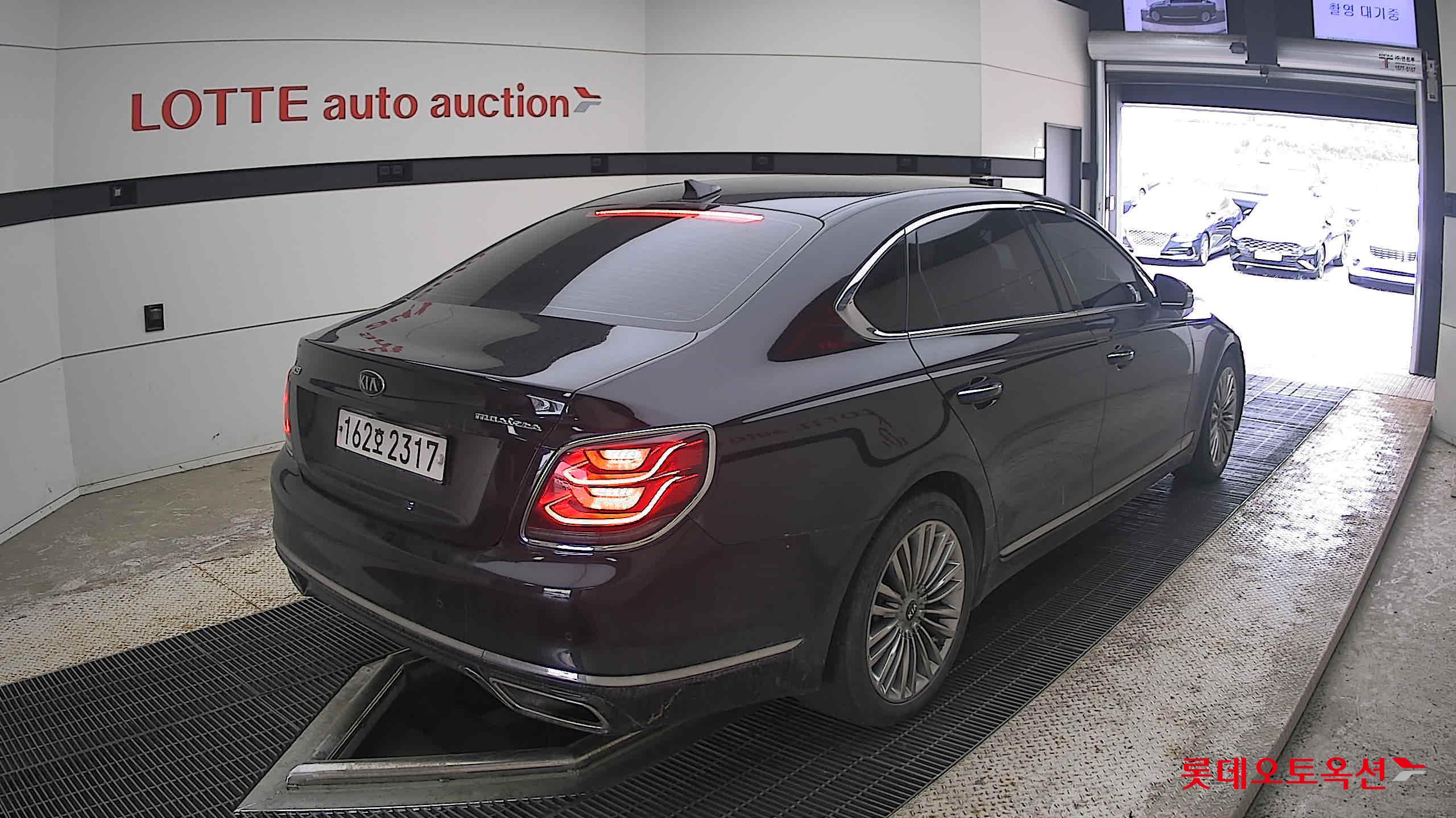 2021 - kia k9