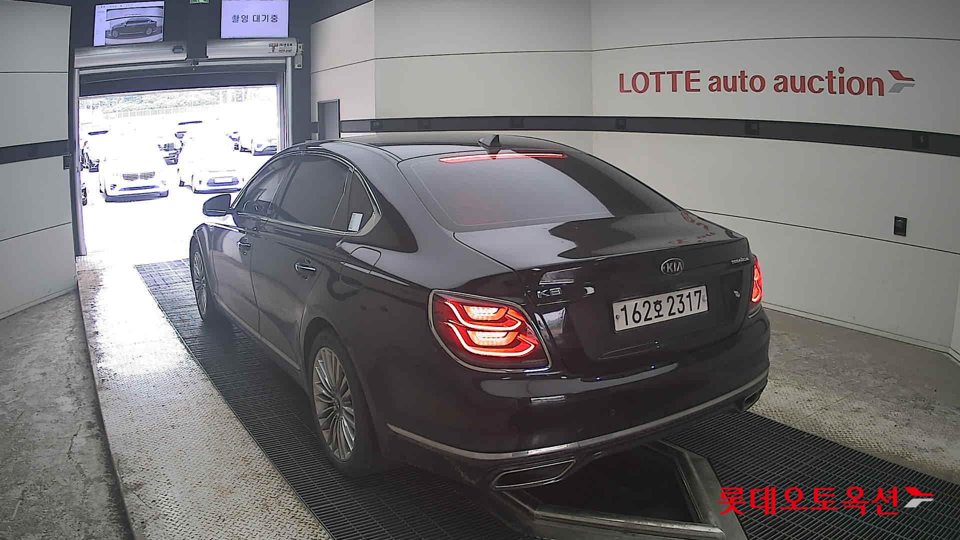 2021 - kia k9