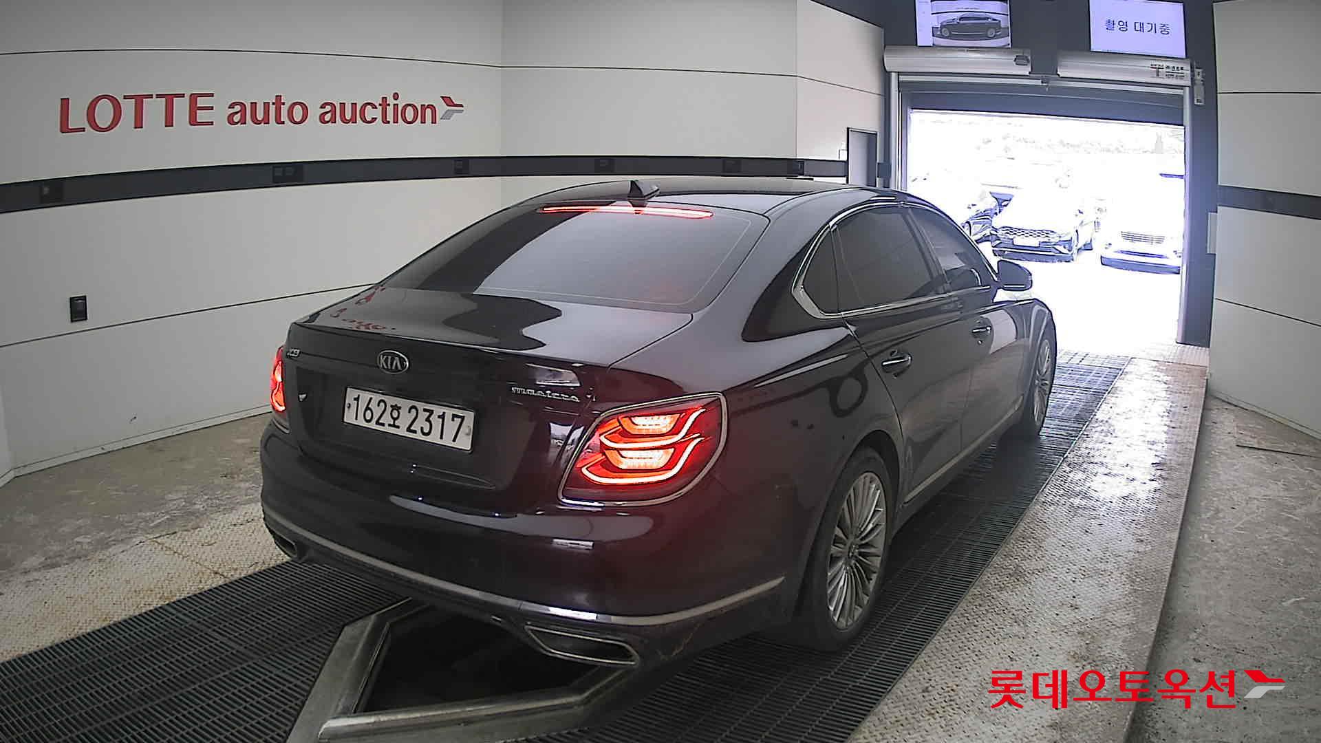 2021 - kia k9