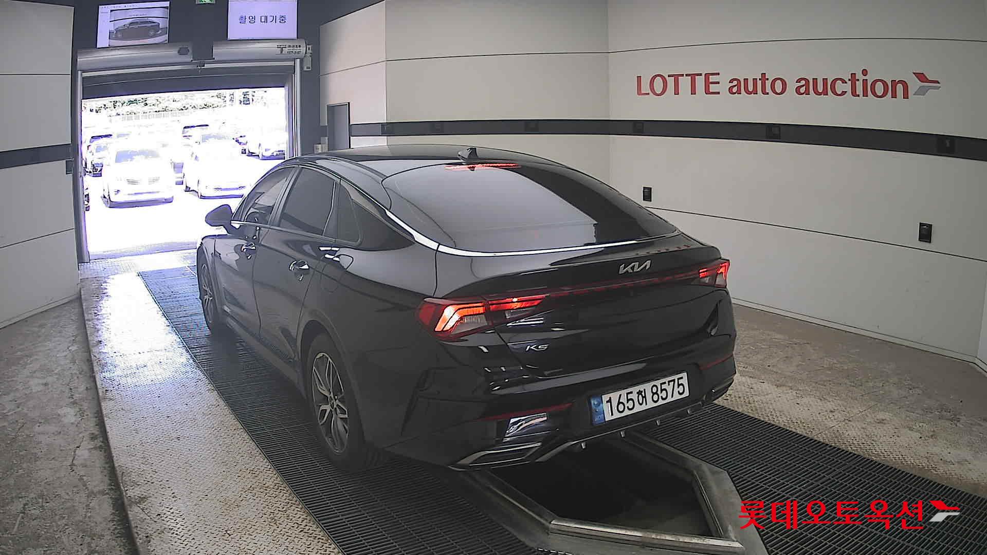 2022 - kia k5