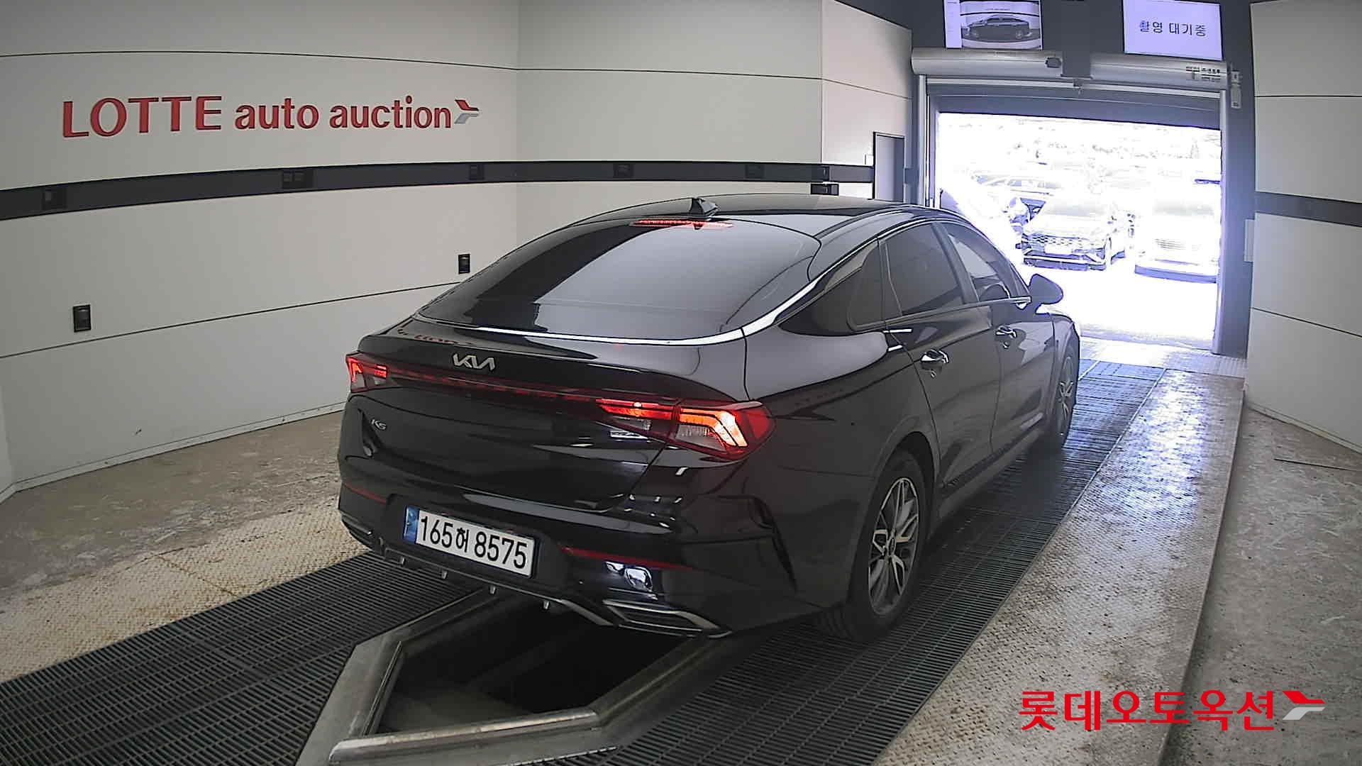 2022 - kia k5