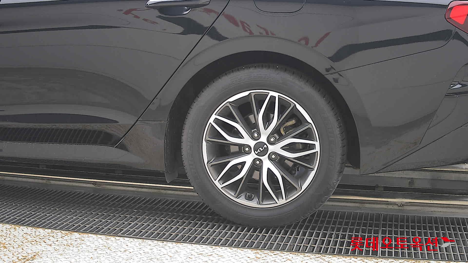 2022 - kia k5