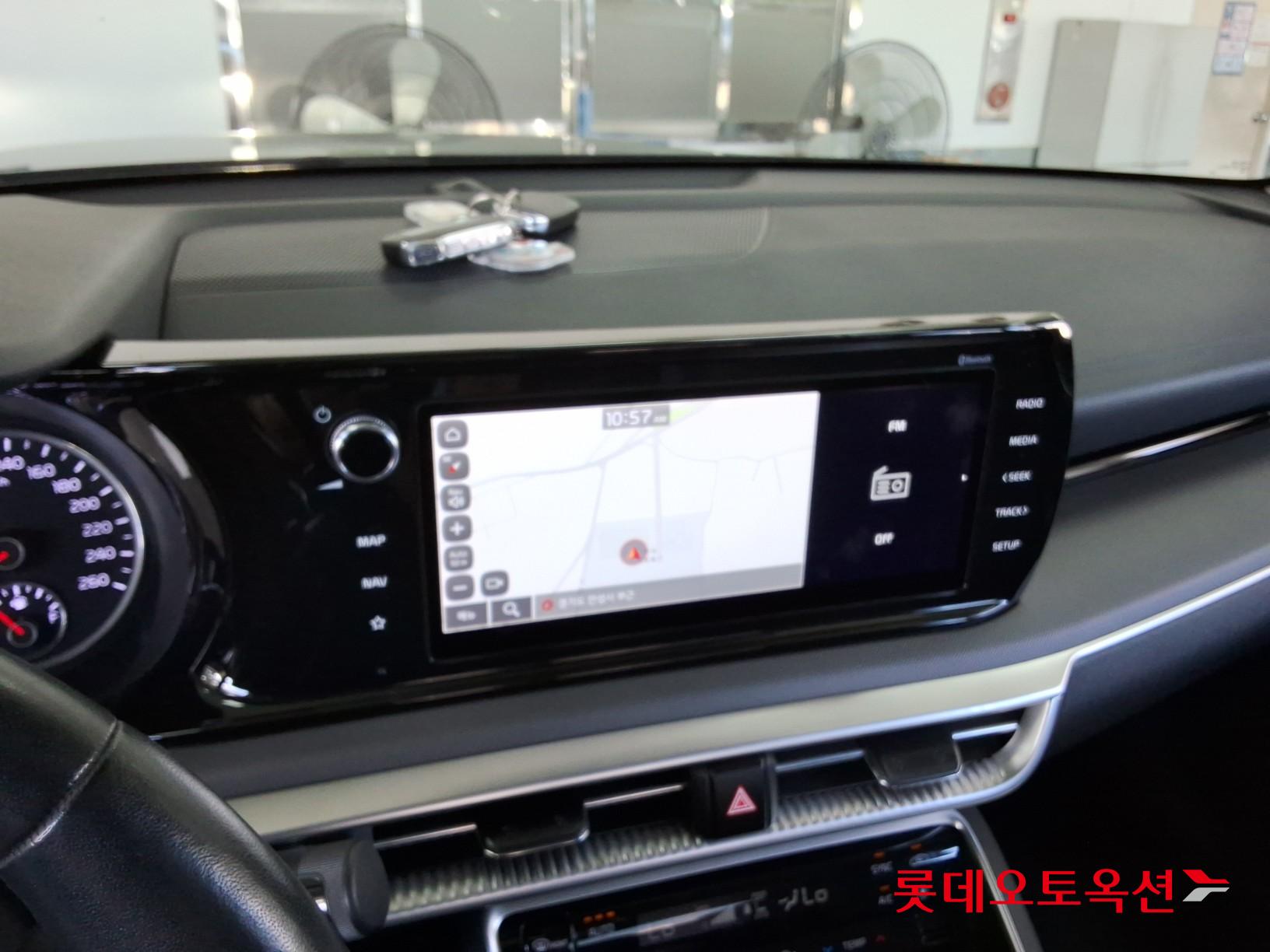 2022 - kia k5