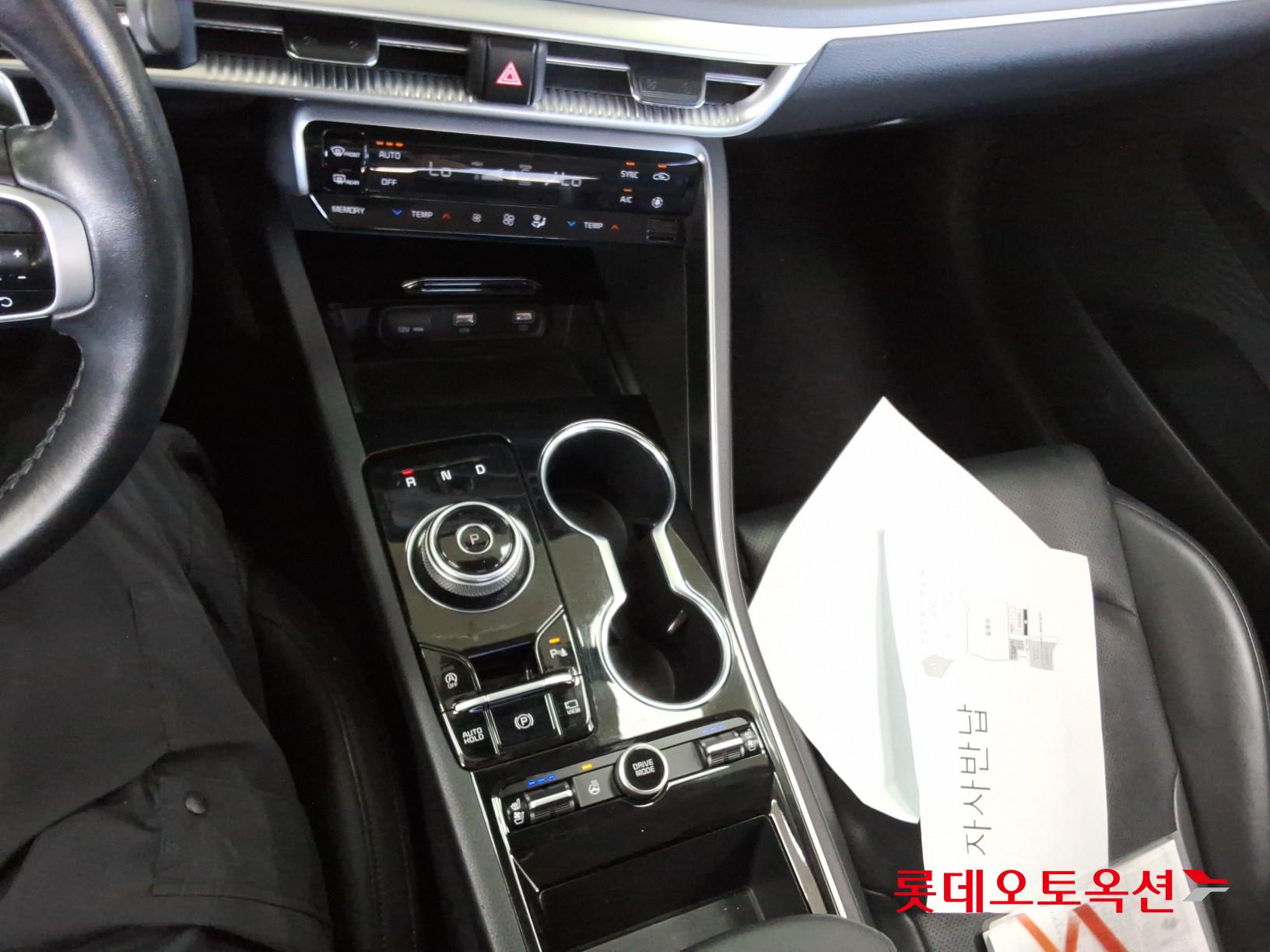 2022 - kia k5