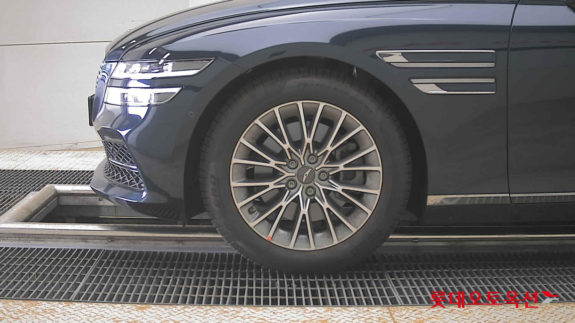 2023 - genesis g80
